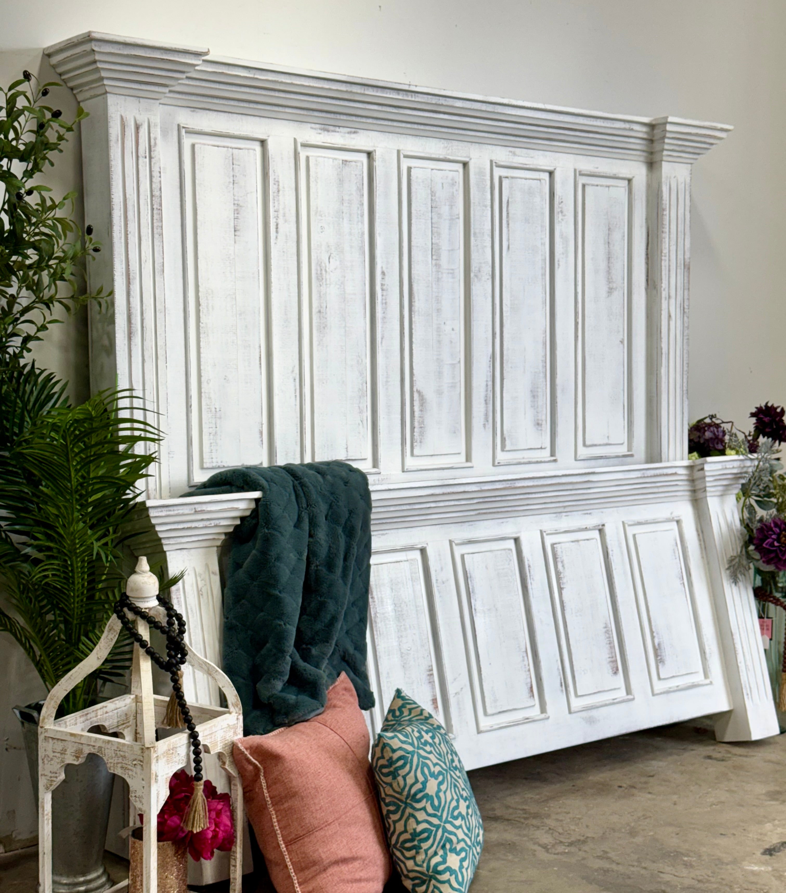 Charlotte King Paneled Bed-Whisper White