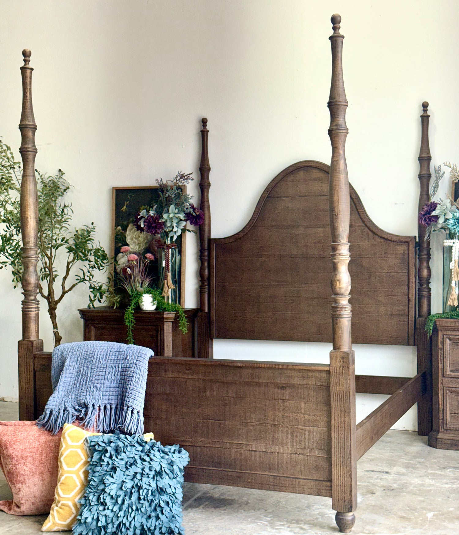 Willow Queen 4 Poster Bed-Honeywood™