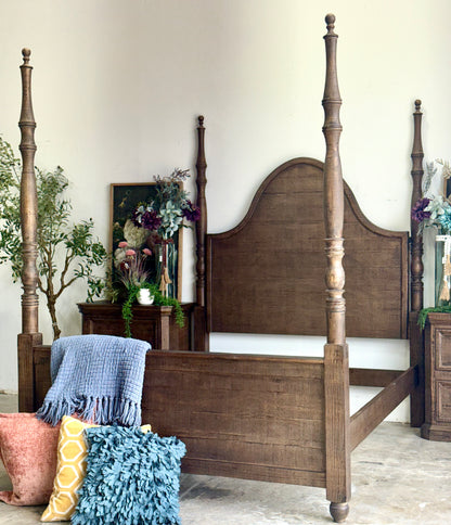 Willow Queen 4 Poster Bed-Honeywood™