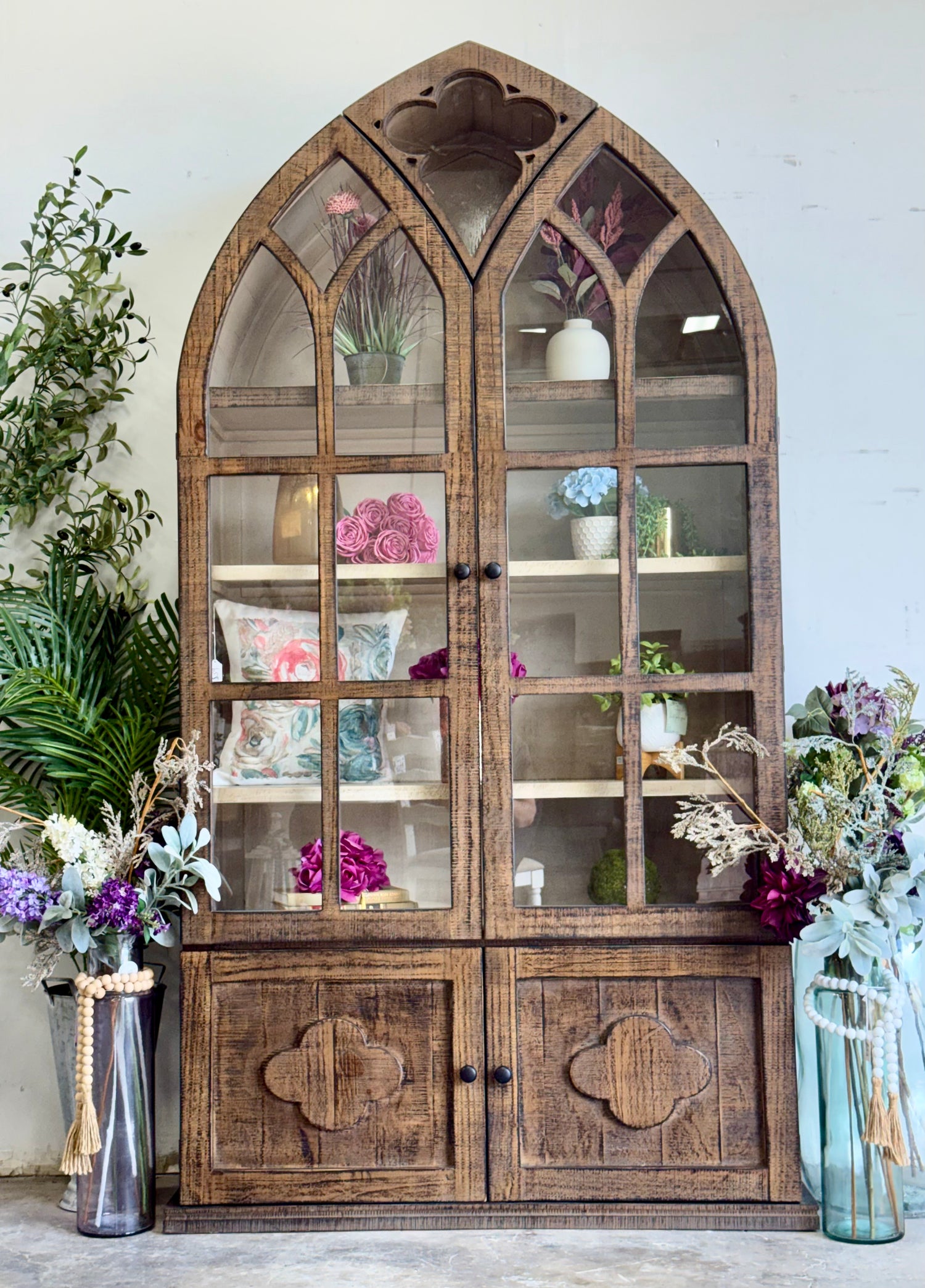 Cathedral Dome Vitrine-Honeywood/Dove