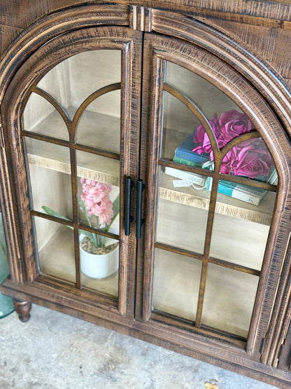 Colette Console-Honeywood/Dove