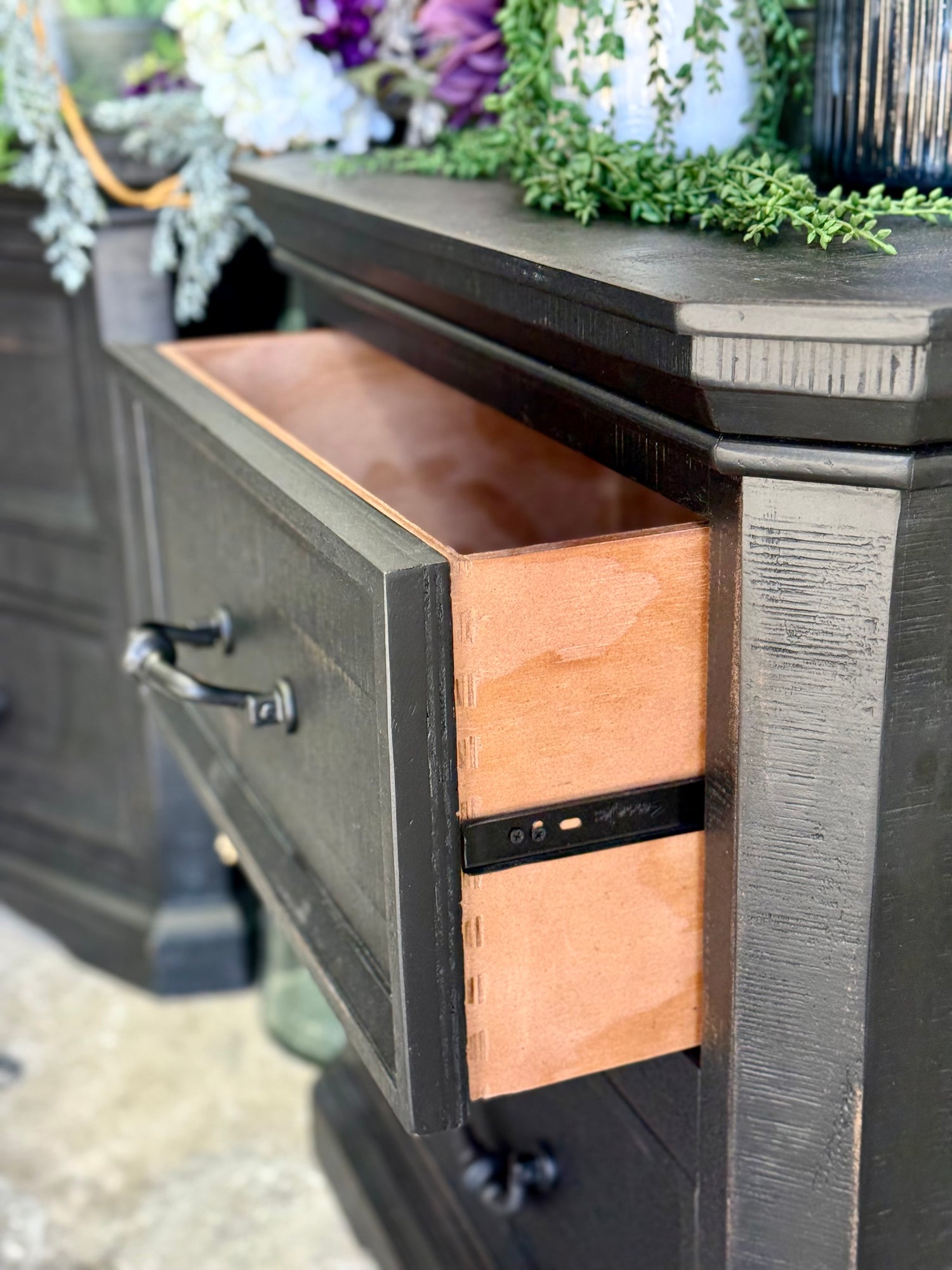 Willow Nightstand-Handrubbed Black