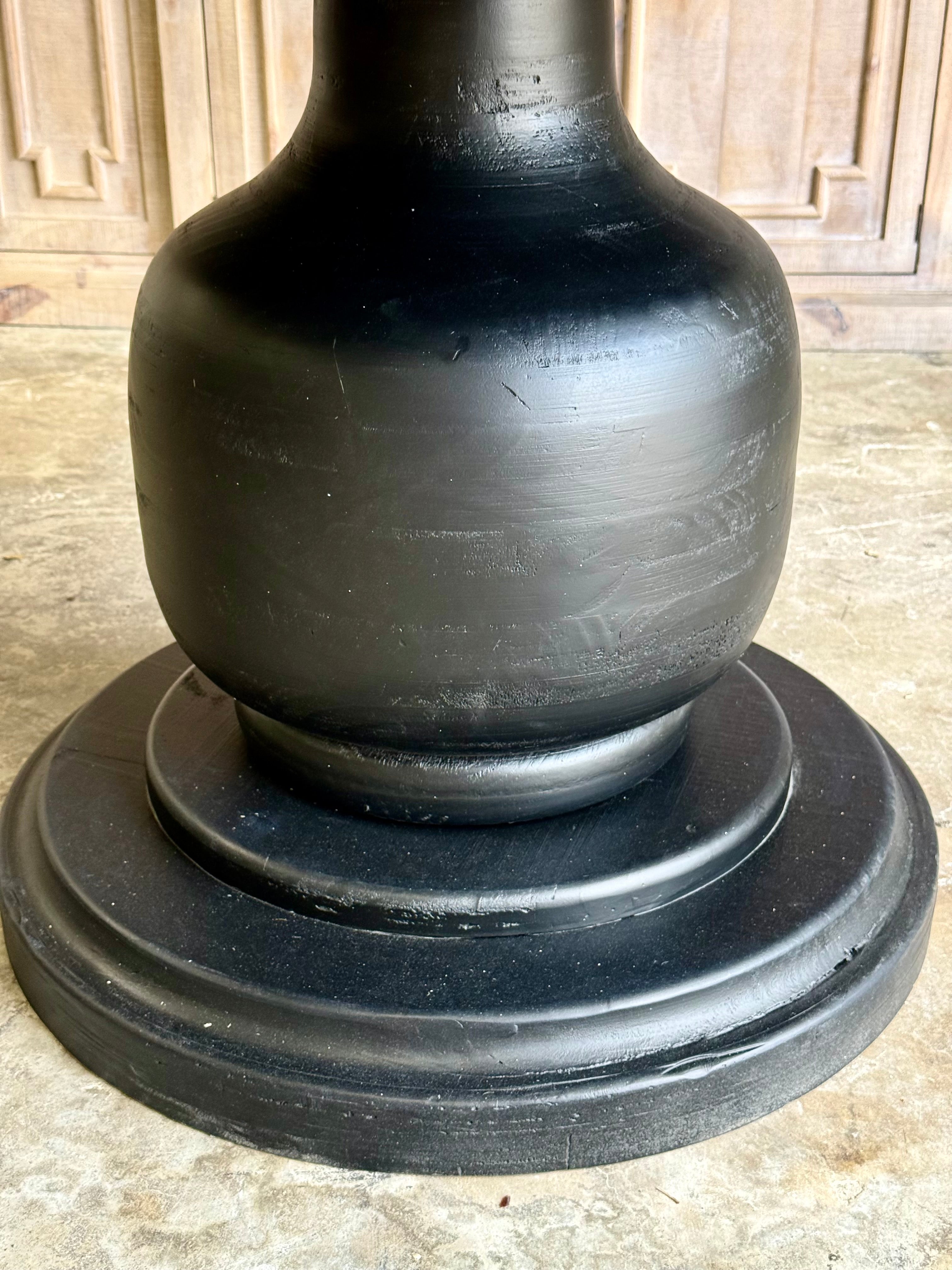 Lilly 54" Round Pedestal Dining Table-Black/Honeywood™