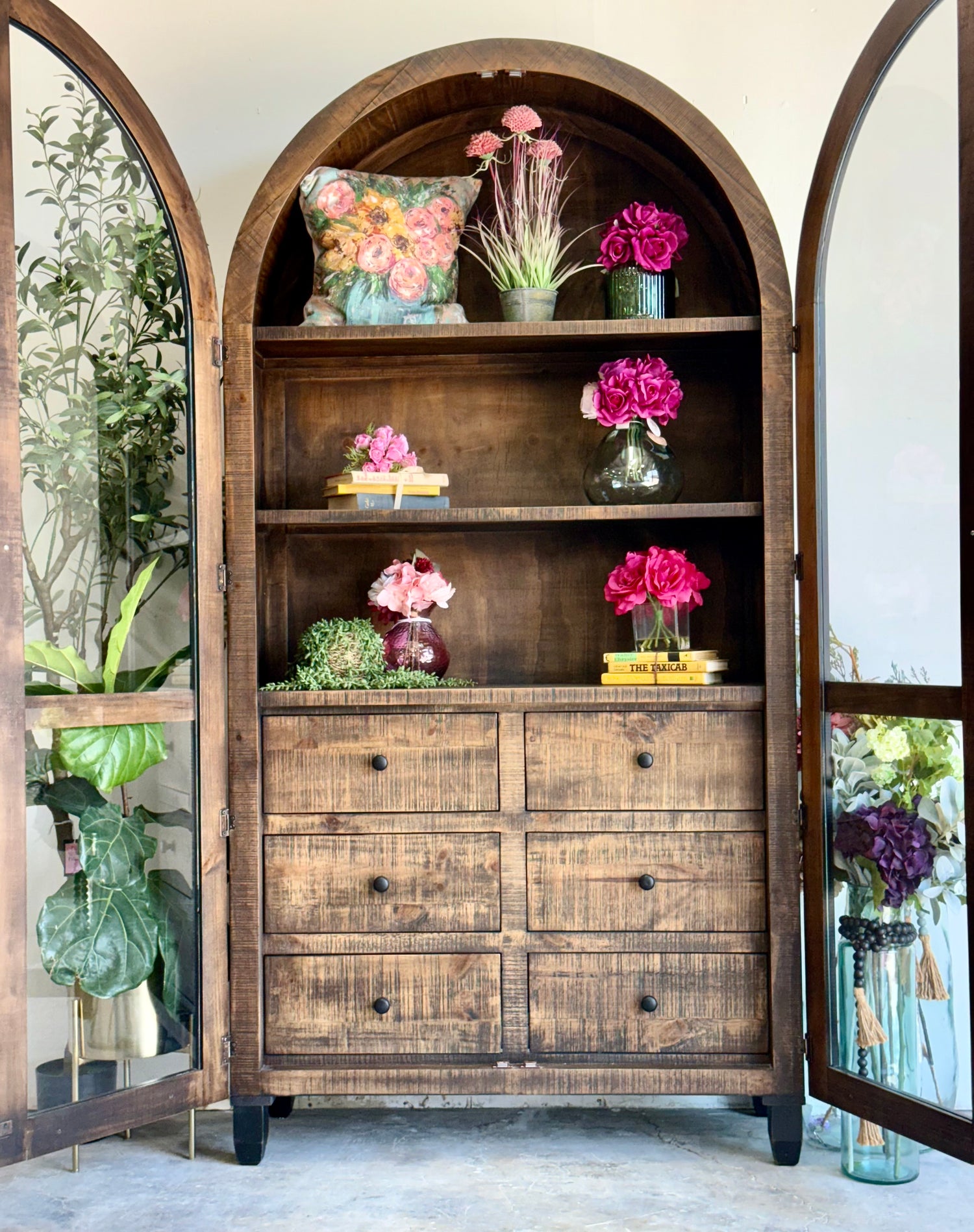 Melody Domed Vitrine- Handrubbed Black/Sparrow