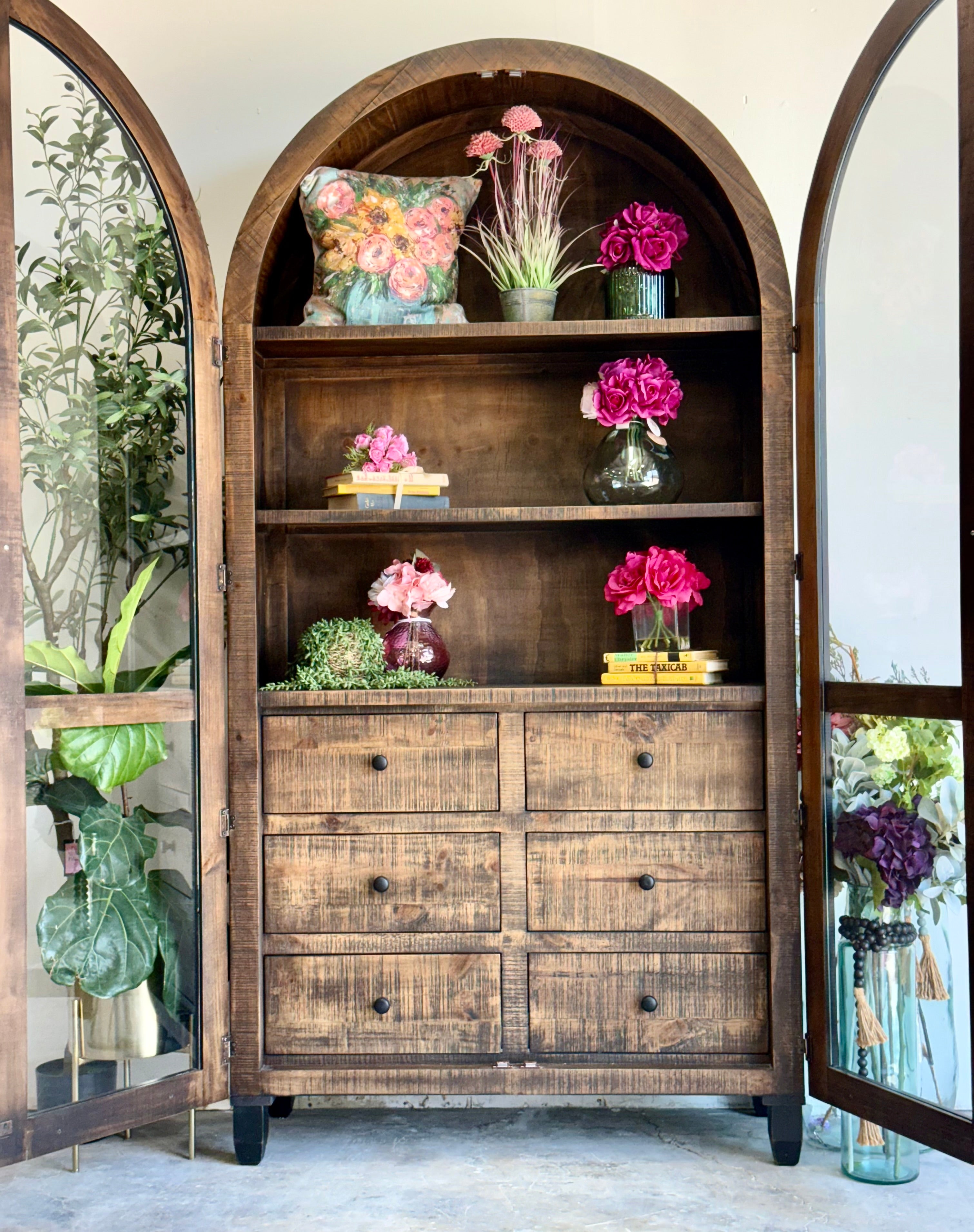 Melody Domed Vitrine- Handrubbed Black/Sparrow