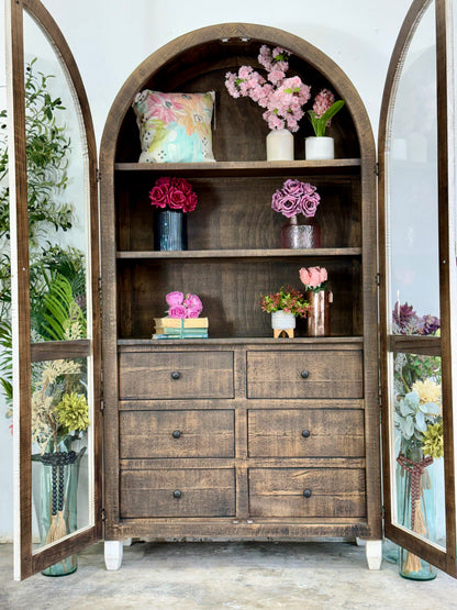 Melody Domed Vitrine-White Wheat/Honeywood