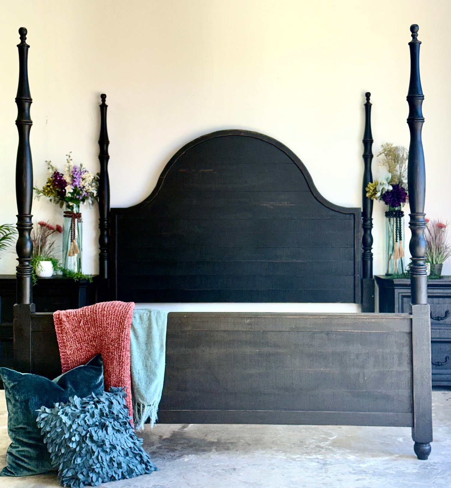 Willow King 4 Poster Bed-Handrubbed Black