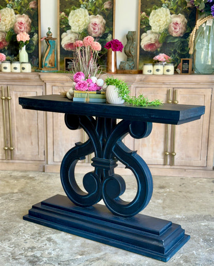 Harp Entryway-Deep Blue