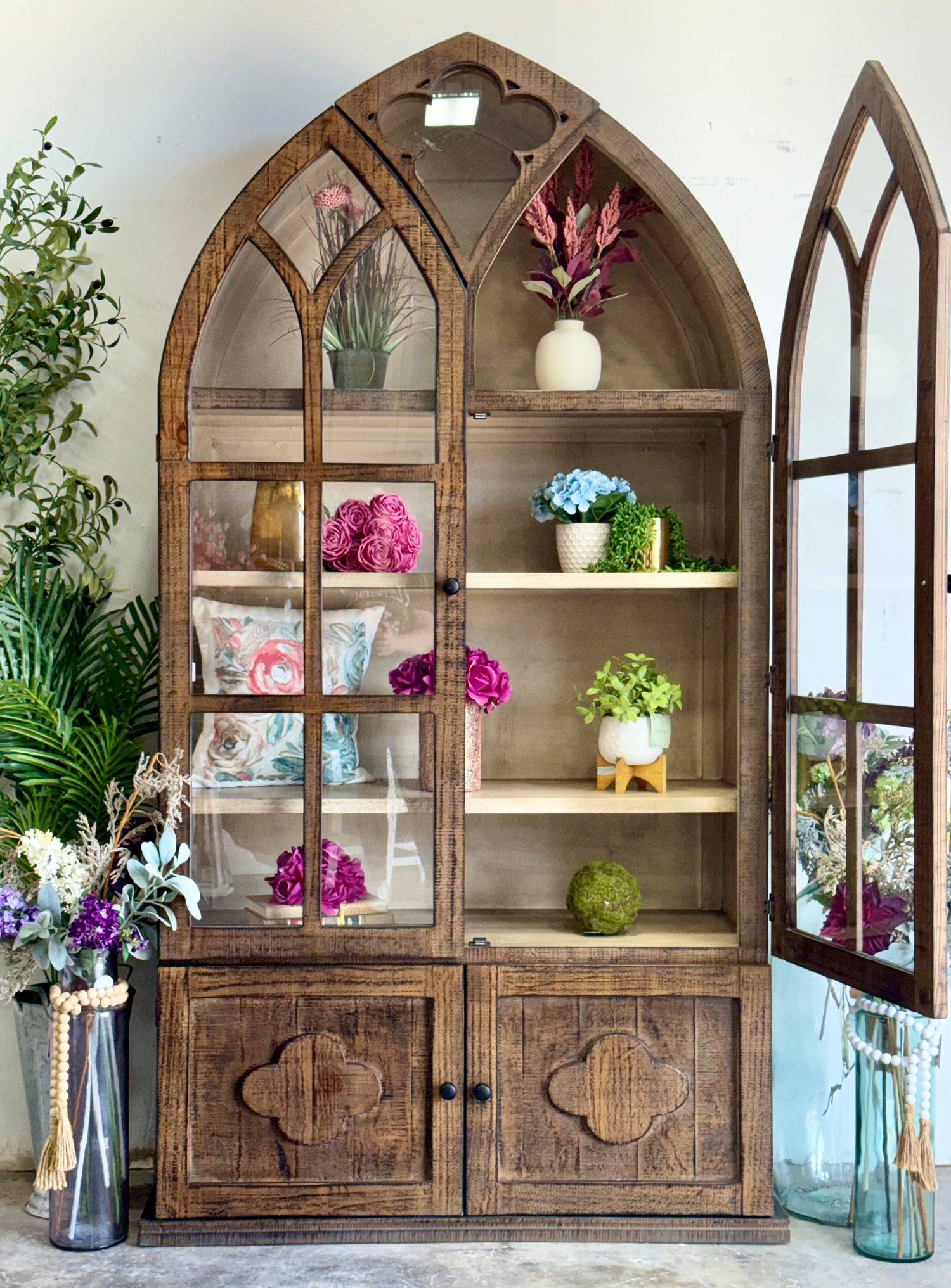Cathedral Dome Vitrine-Honeywood/Dove