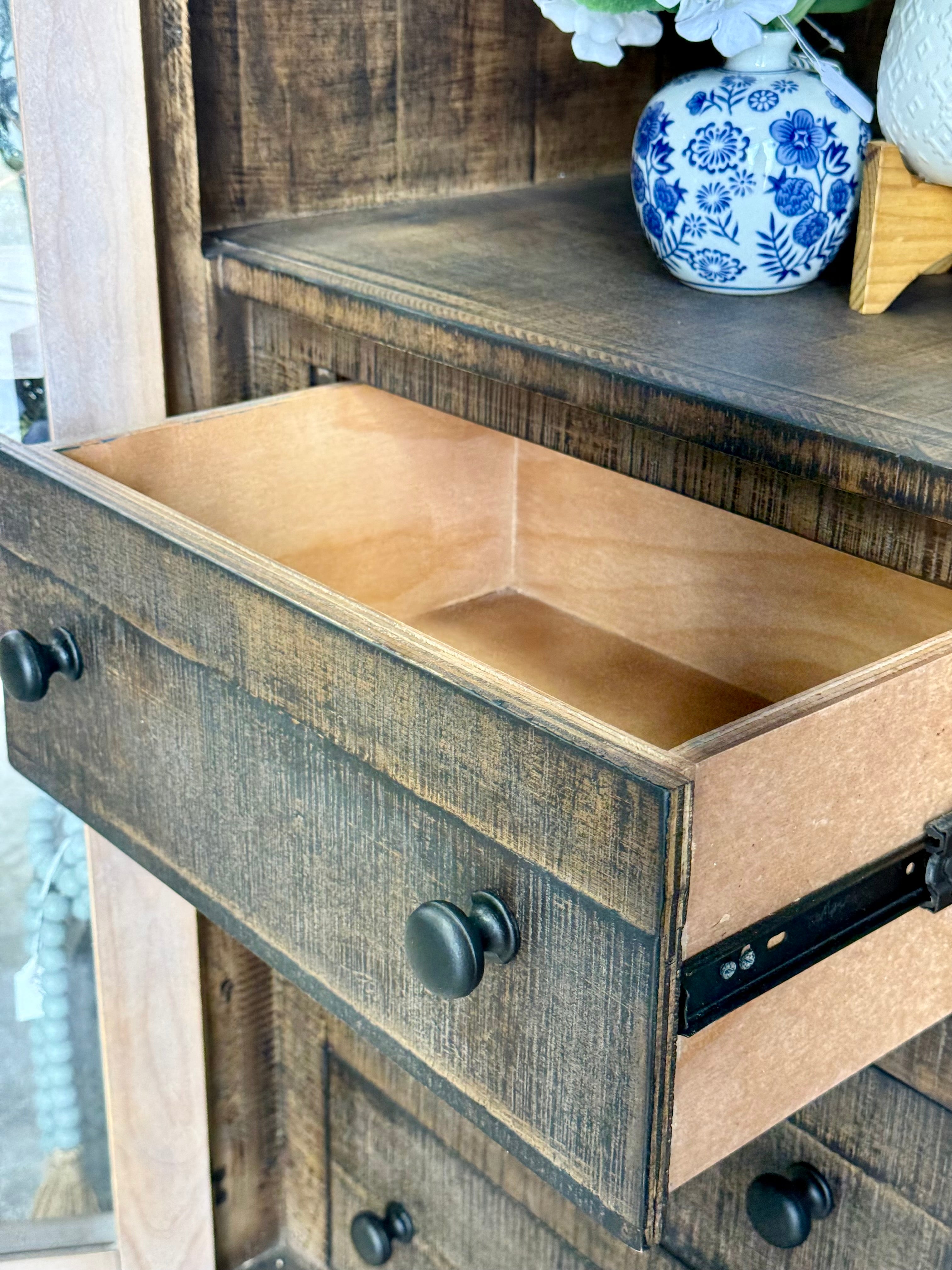 Camryn Vitrine-Soft Drift™/Honeywood™