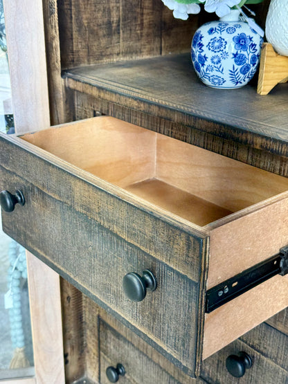 Camryn Vitrine-Soft Drift™/Honeywood™