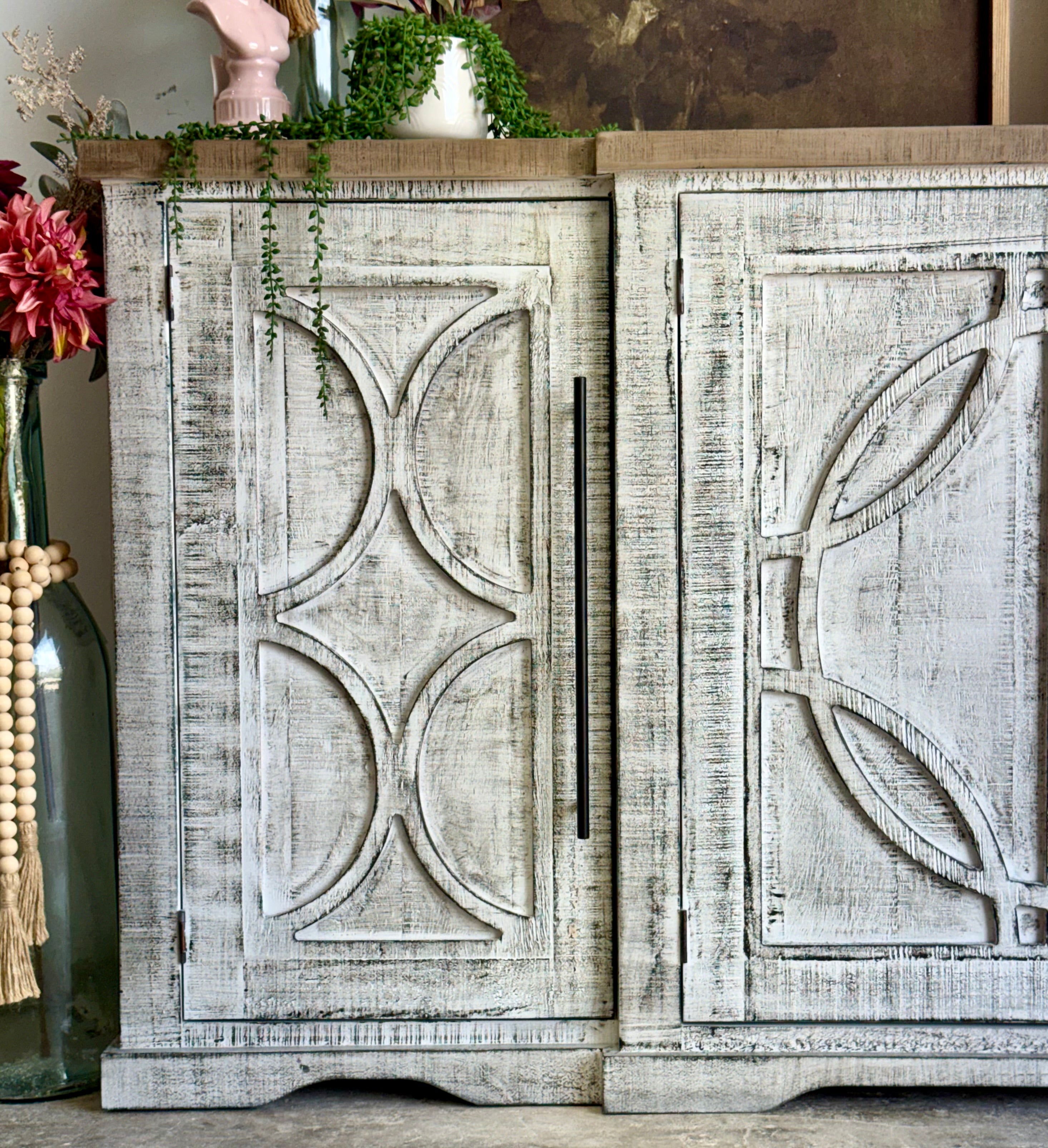 Circle Door Console-Toasted Wheat™/Sandstone