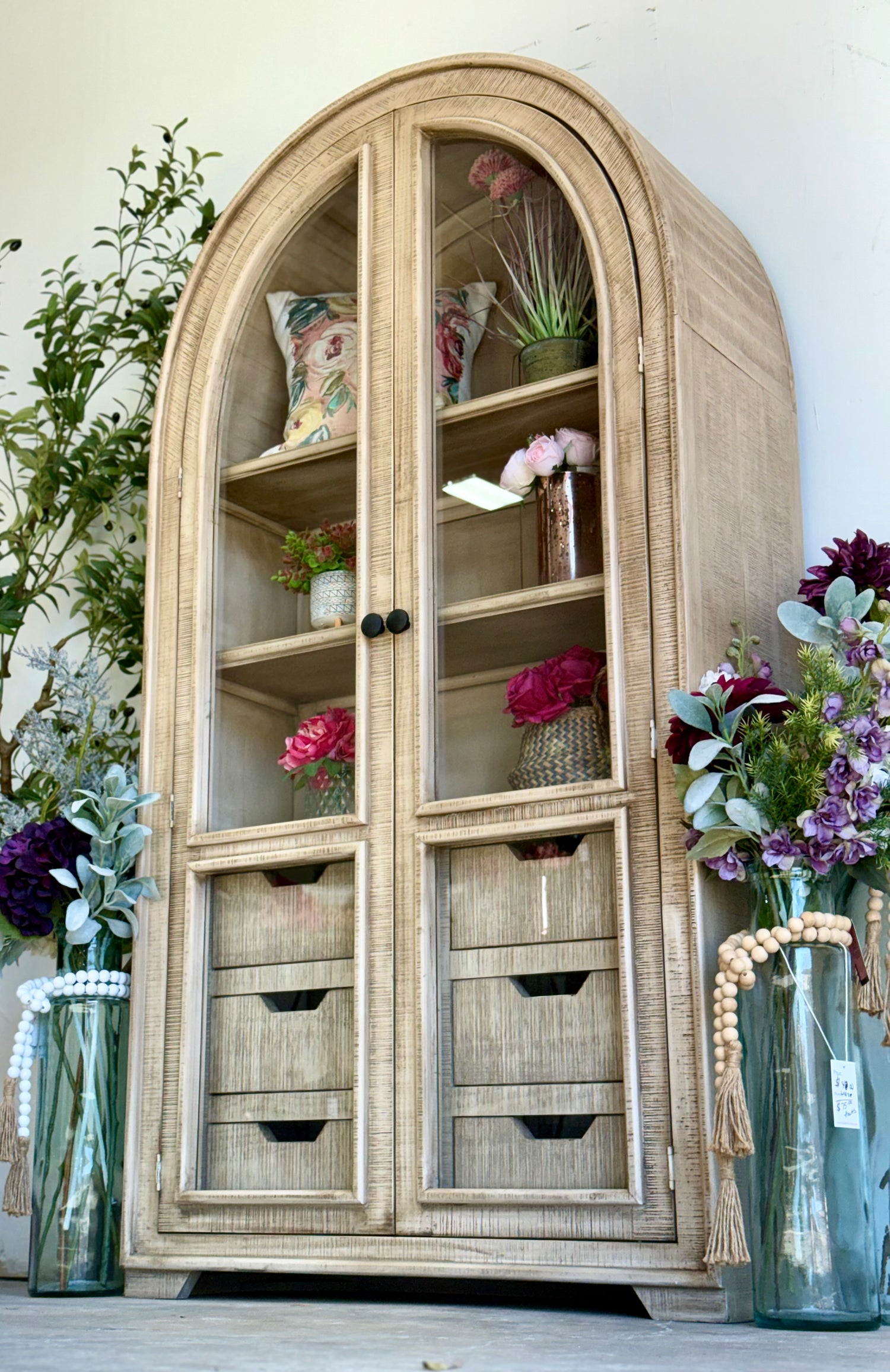 Avery Domed Vitrine-Dove