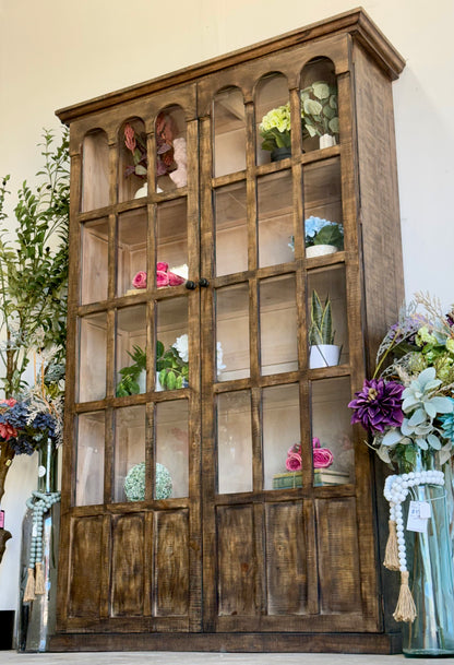 Gia Vitrine-Pecan/Soft Drift