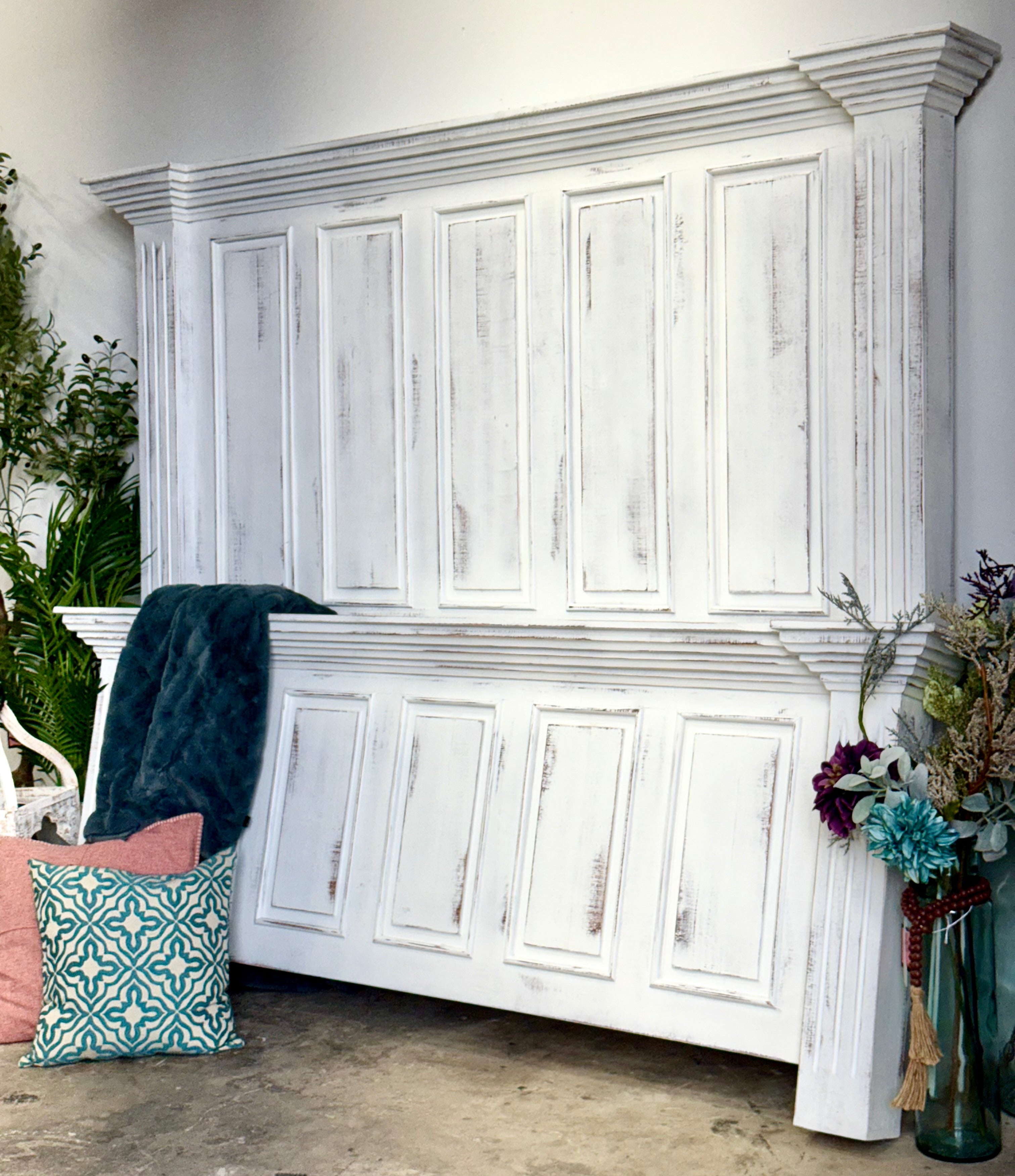 Charlotte King Paneled Bed-Whisper White
