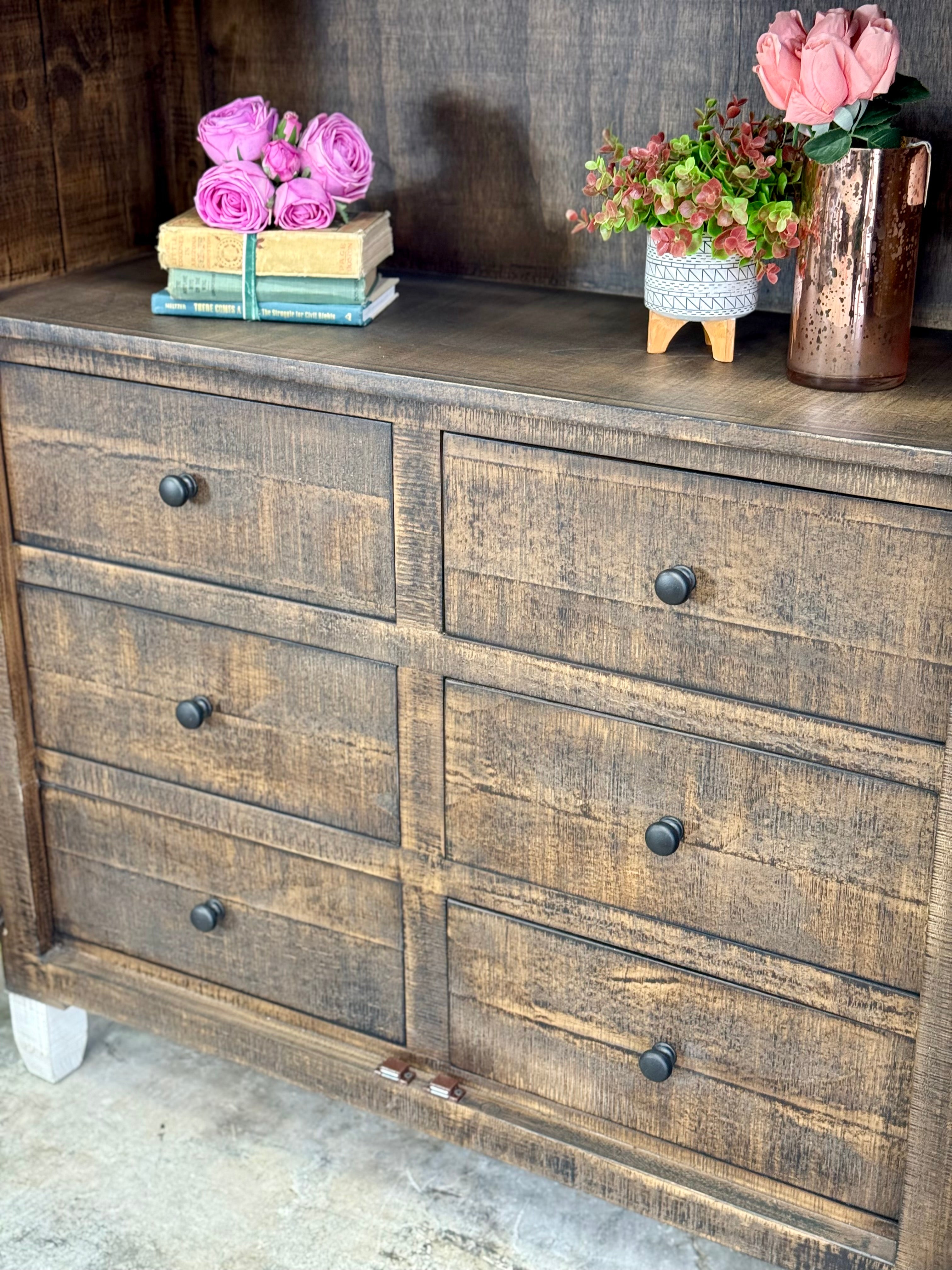 Melody Domed Vitrine-White Wheat/Honeywood