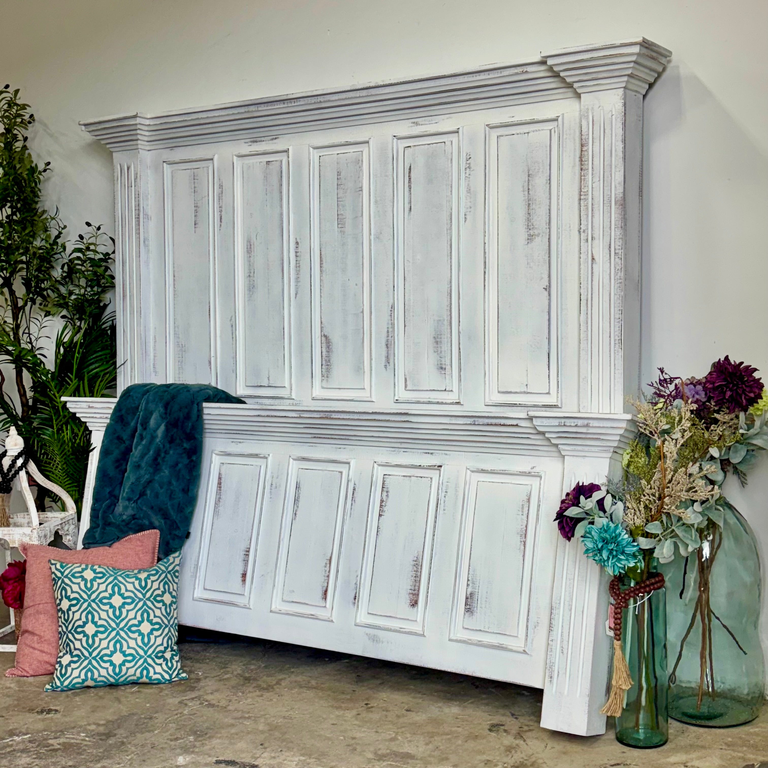 Charlotte King Paneled Bed-Whisper White