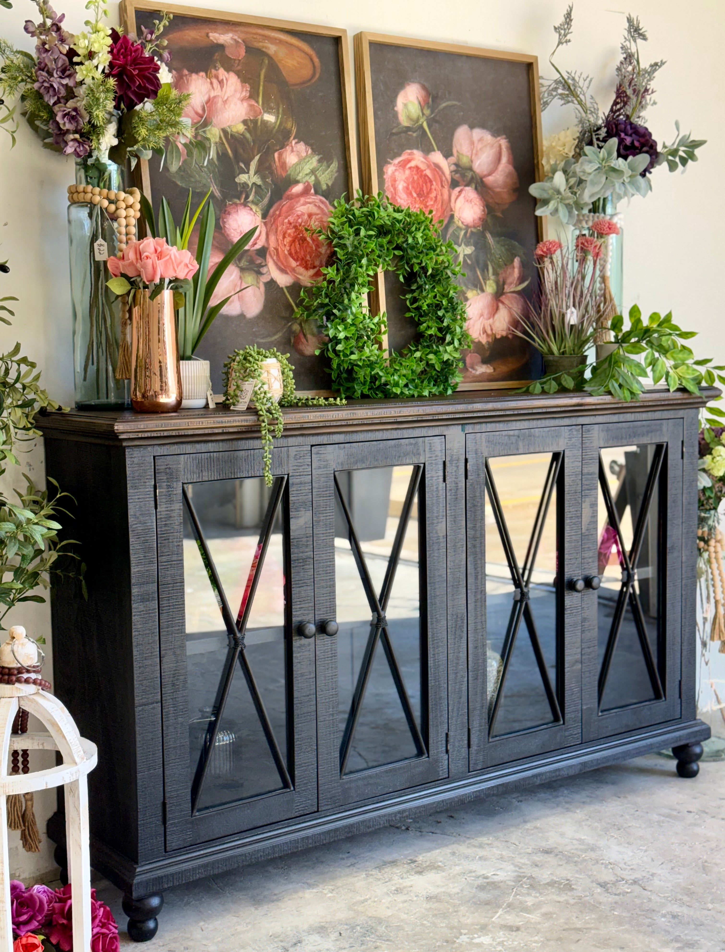 Maya 4-Door Console-Black/Sparrow