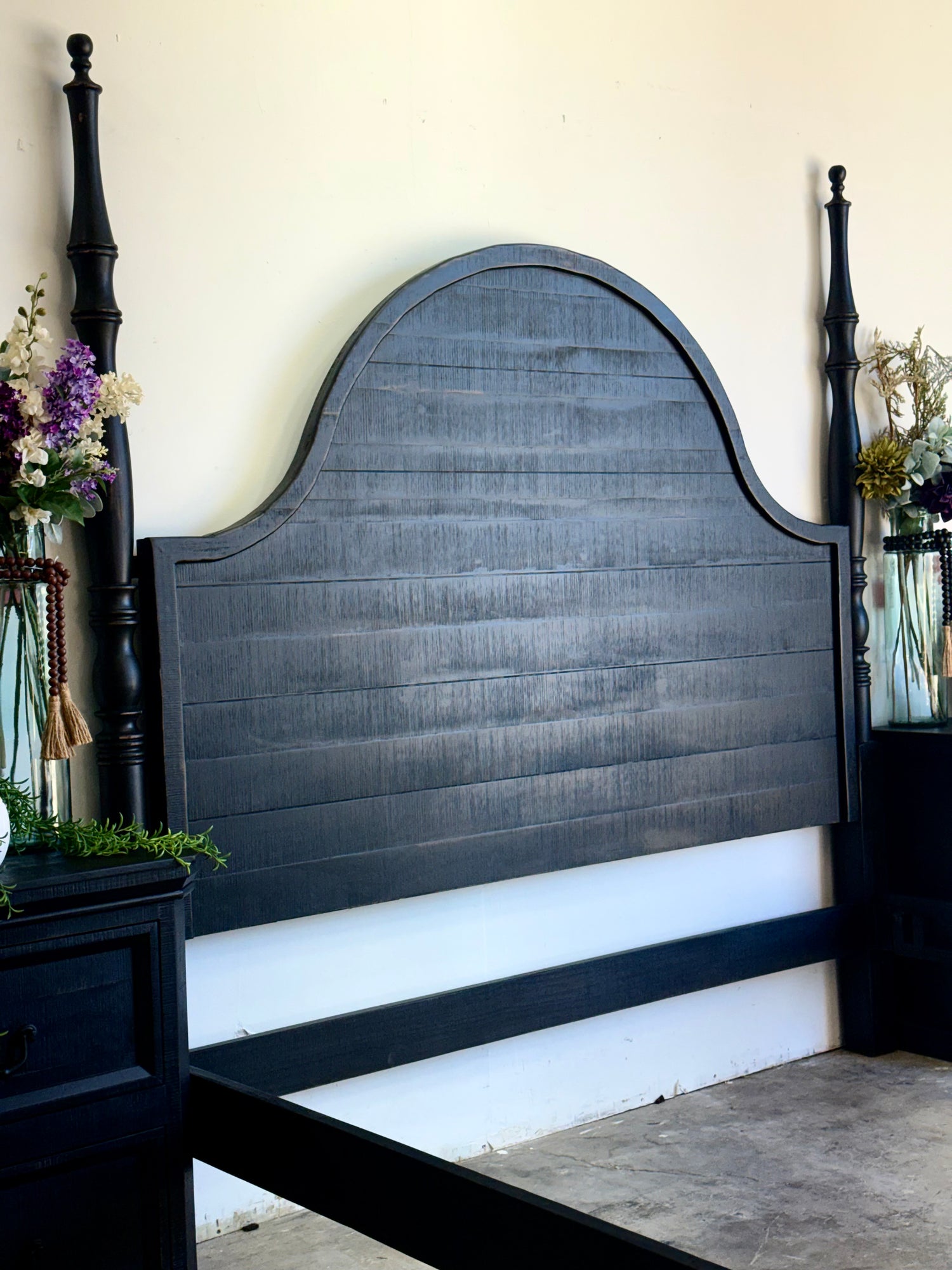 Willow King 4 Poster Bed-Handrubbed Black