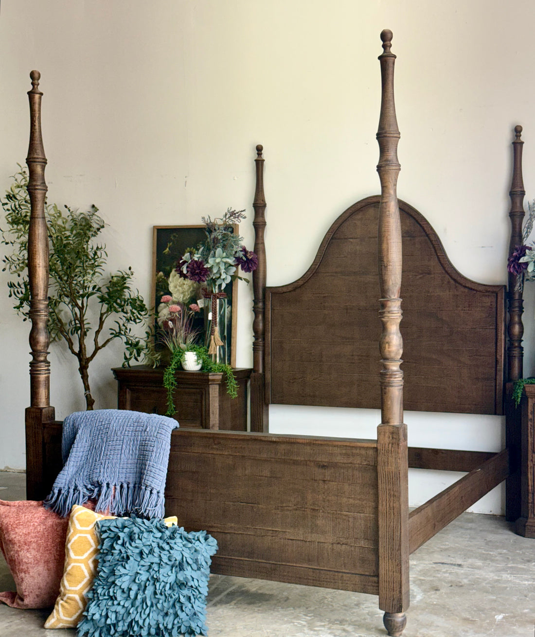 Willow Queen 4 Poster Bed-Honeywood™