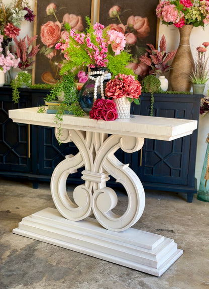 Harp Entryway-Frosted Linen