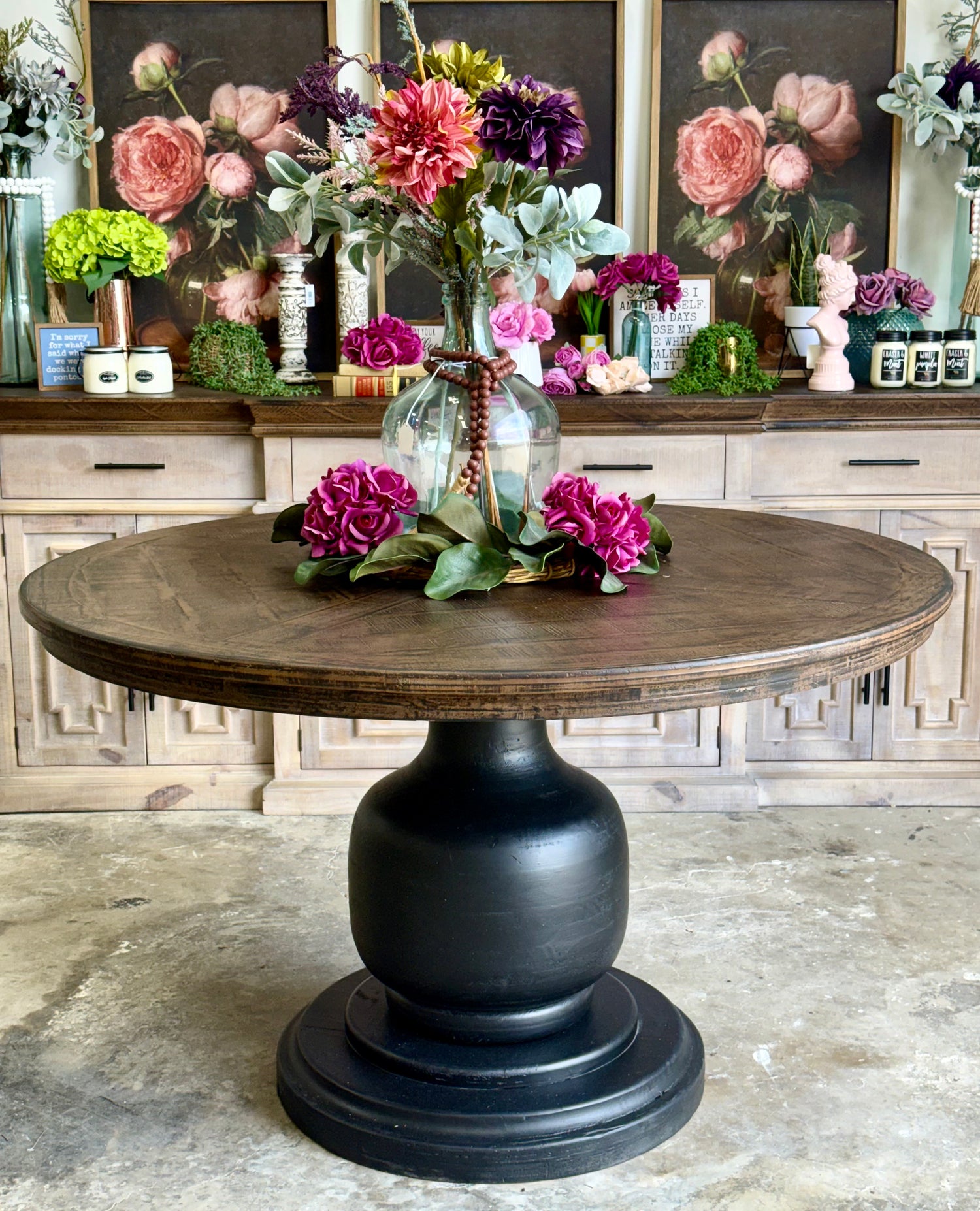 Lilly 54" Round Pedestal Dining Table-Black/Honeywood™