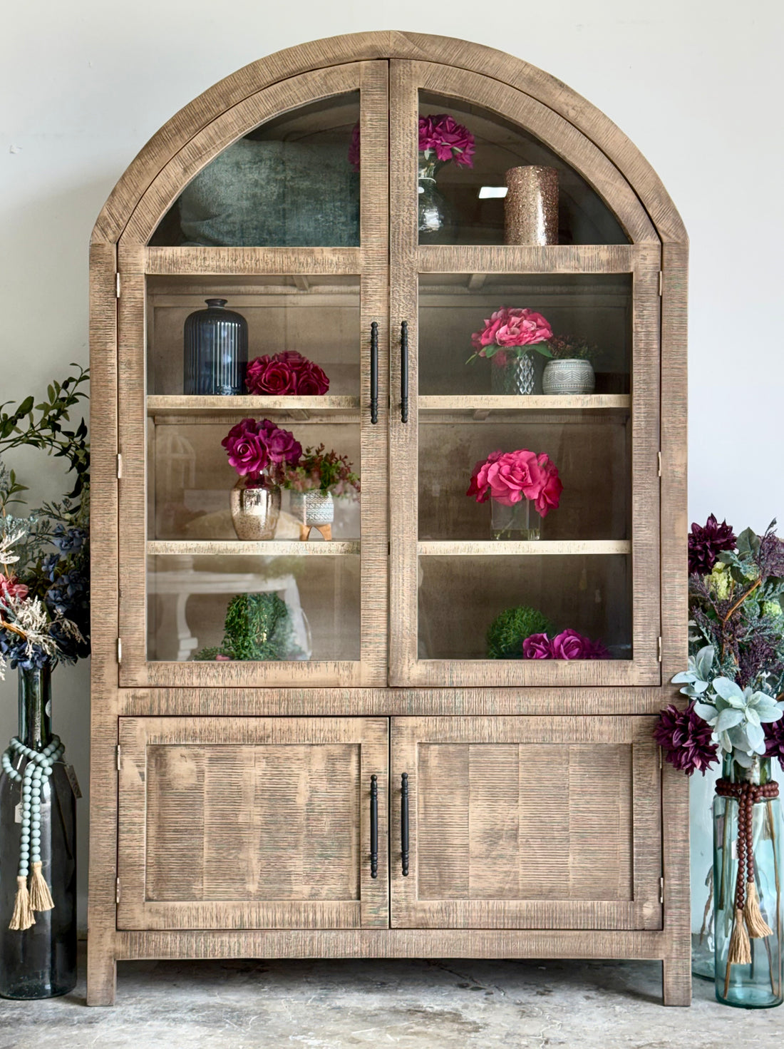 Rose Domed Vitrine-Sandstone