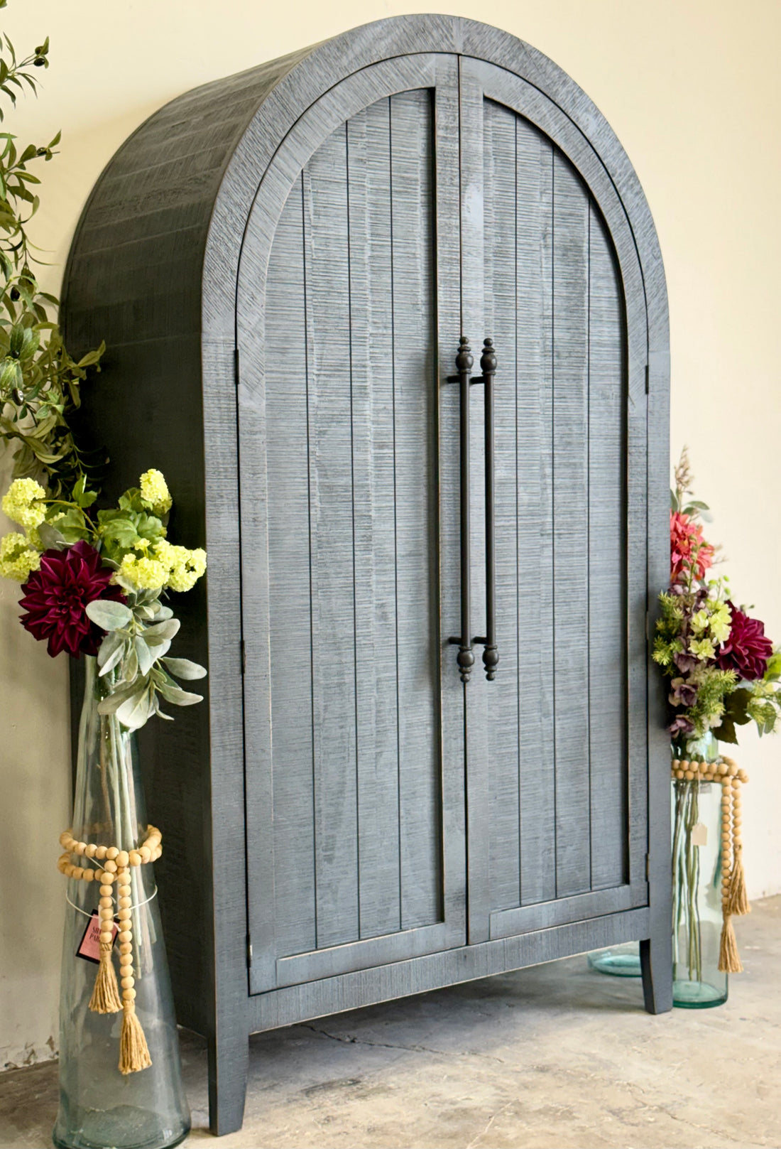 Georgia Domed Vitrine- Blue Haze™