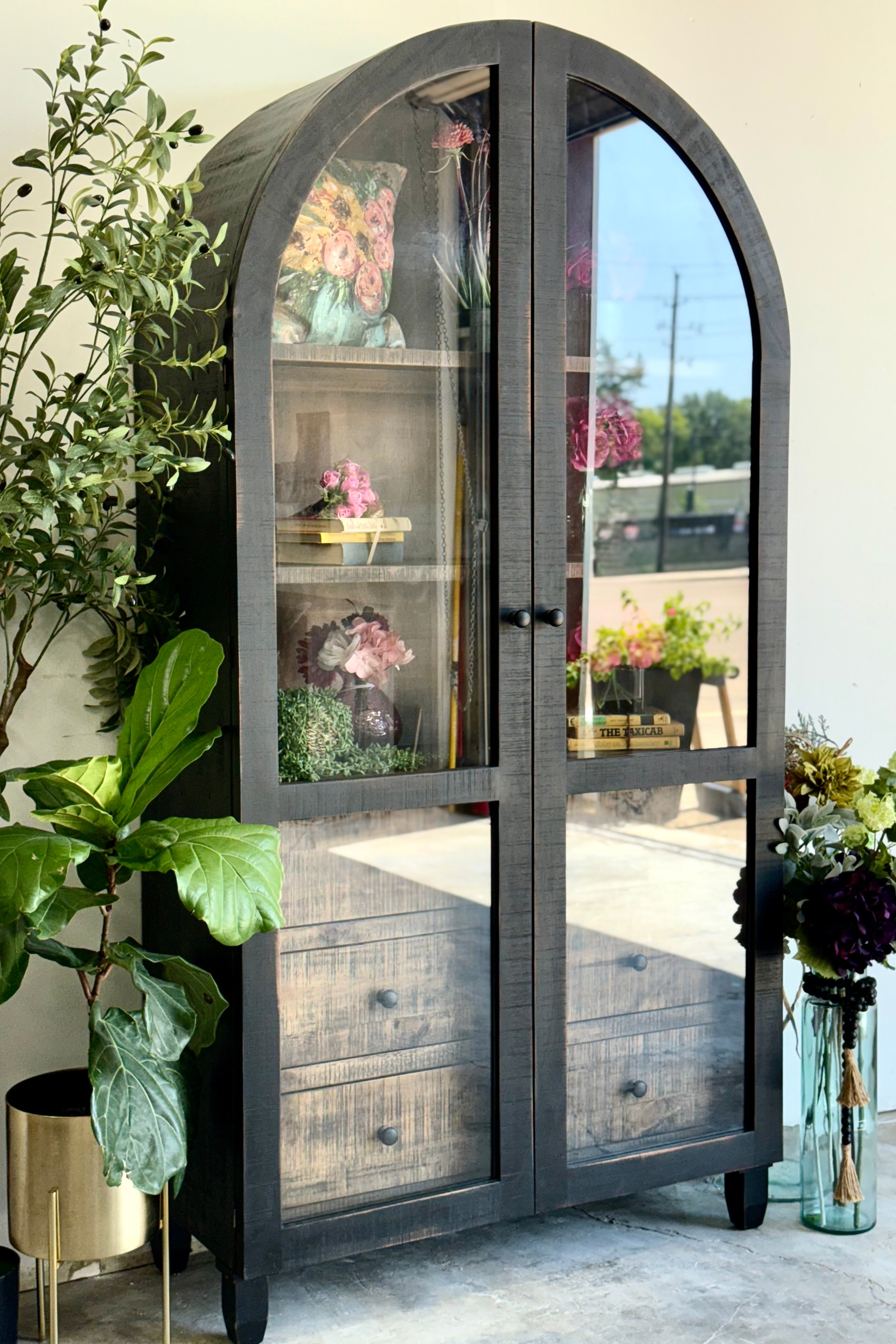 Melody Domed Vitrine- Handrubbed Black/Sparrow