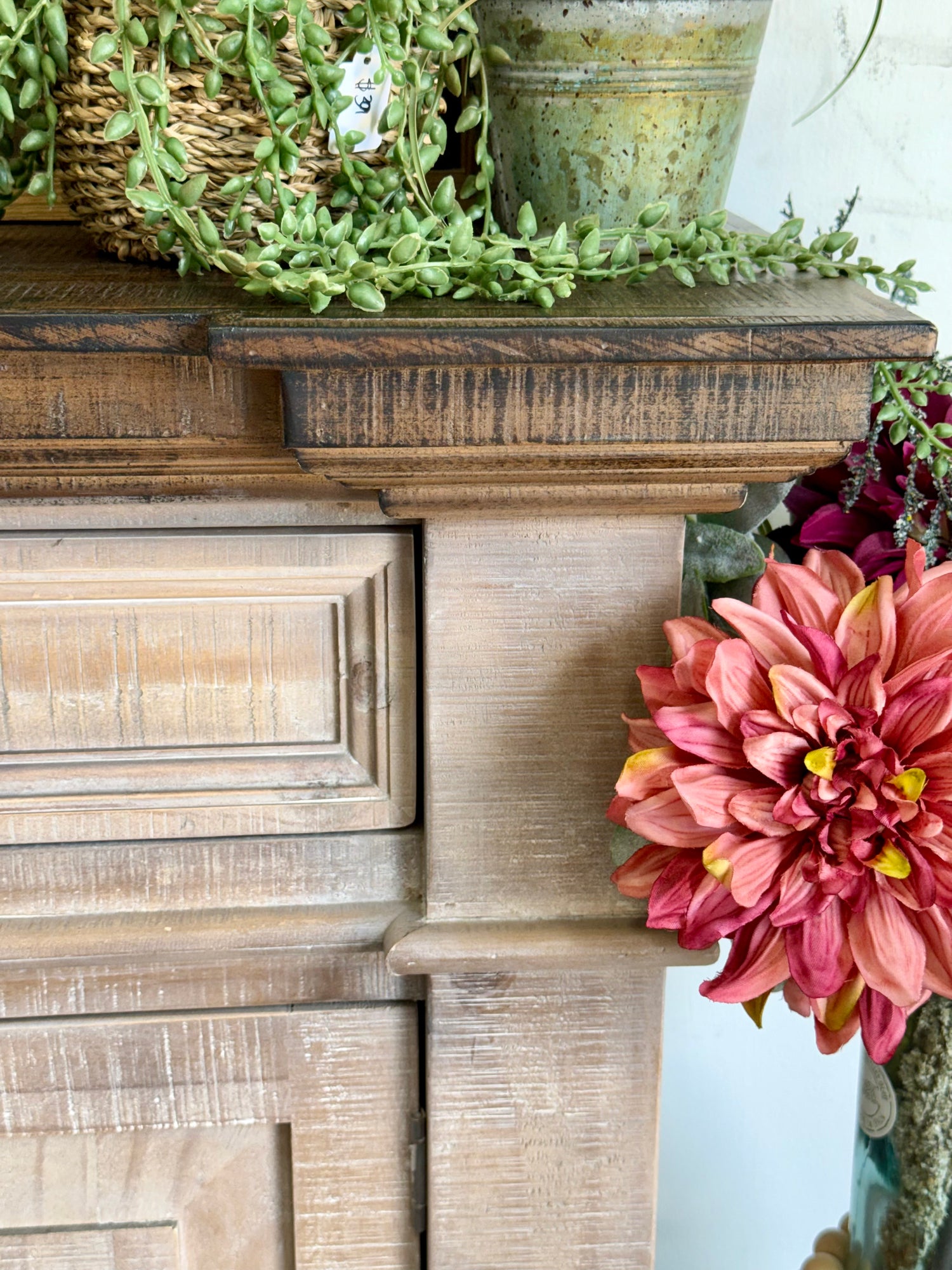 Savannah Sideboard-Soft Drift/Honeywood™