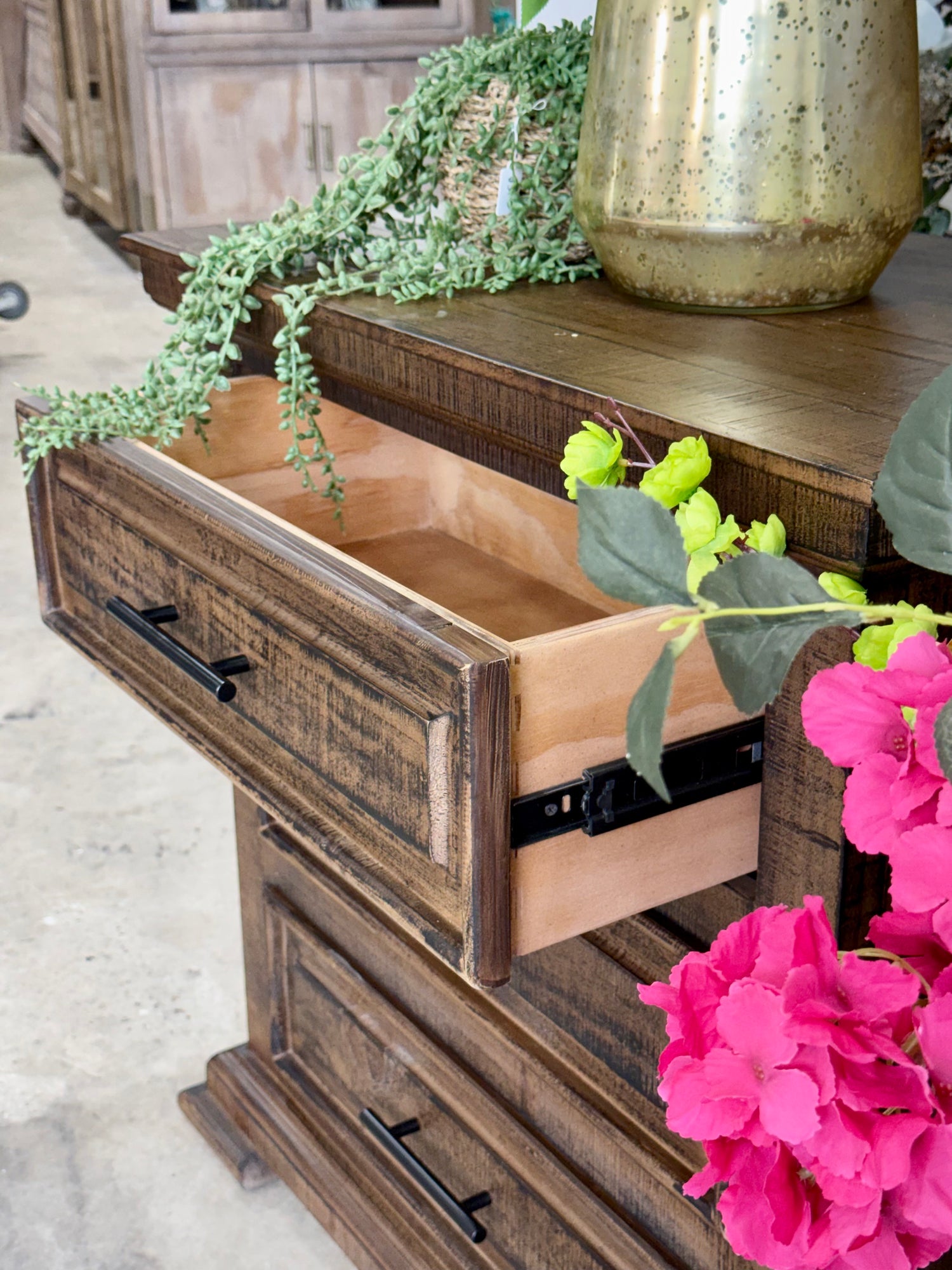 Jessica Nightstand-Honeywood™