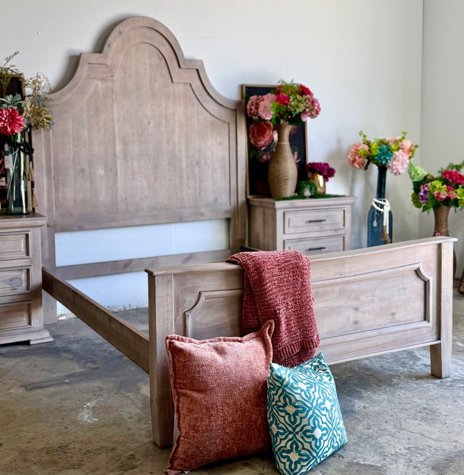 Jessica Queen Bed-Soft Drift™