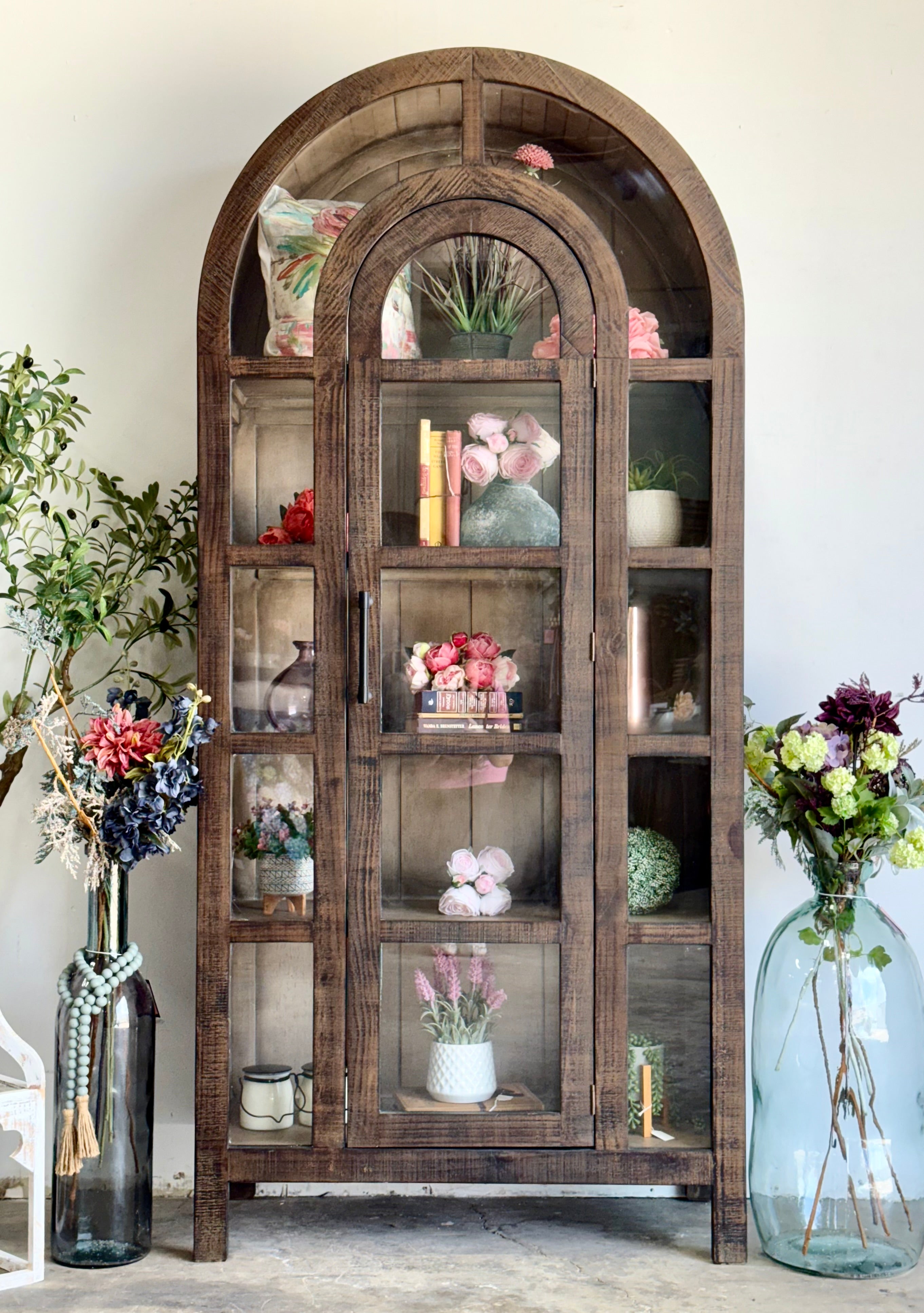 Claire Dome Vitrine- Honeywood™/Dove