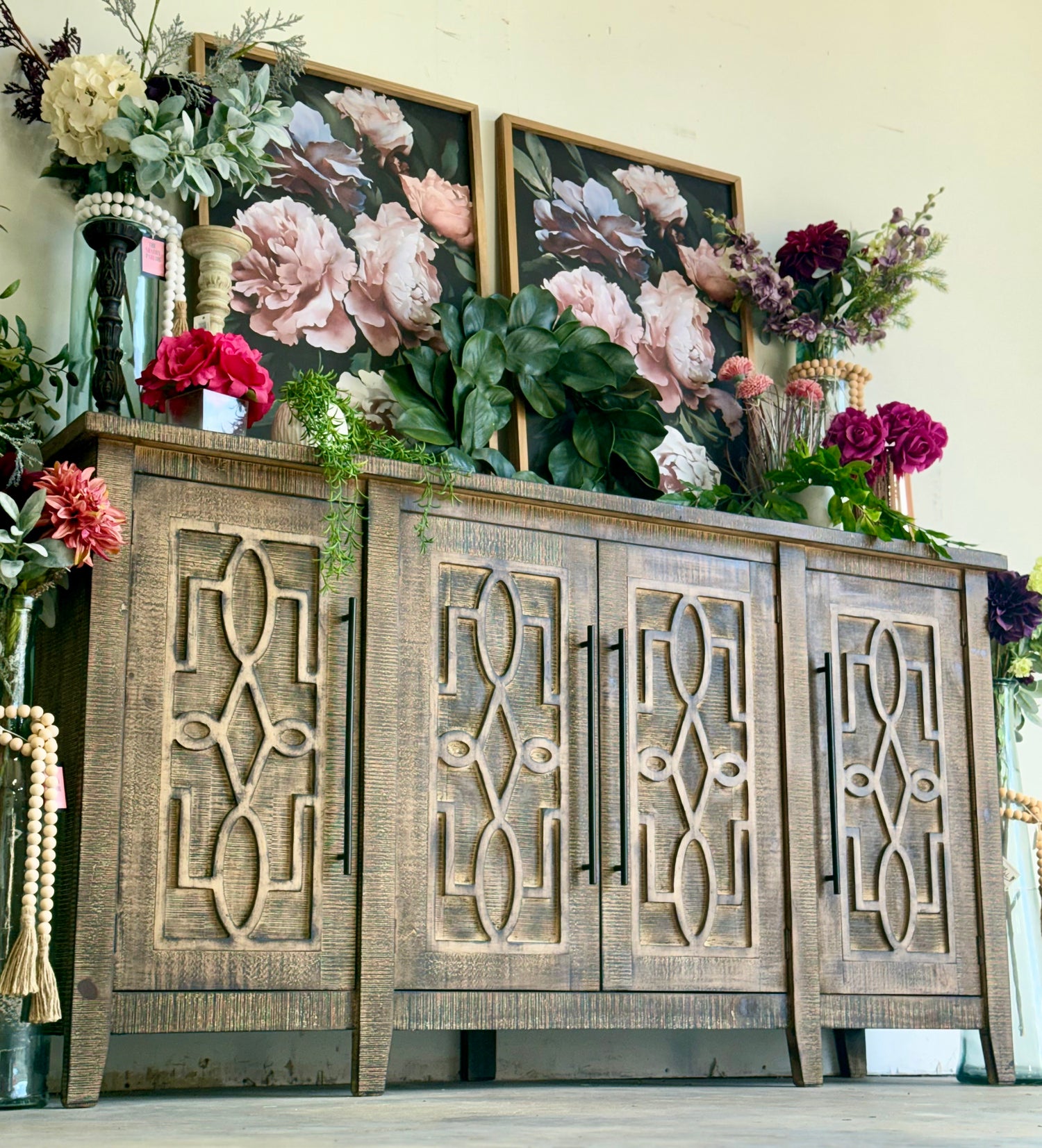 Ivy 4 Door Console-Amberwood