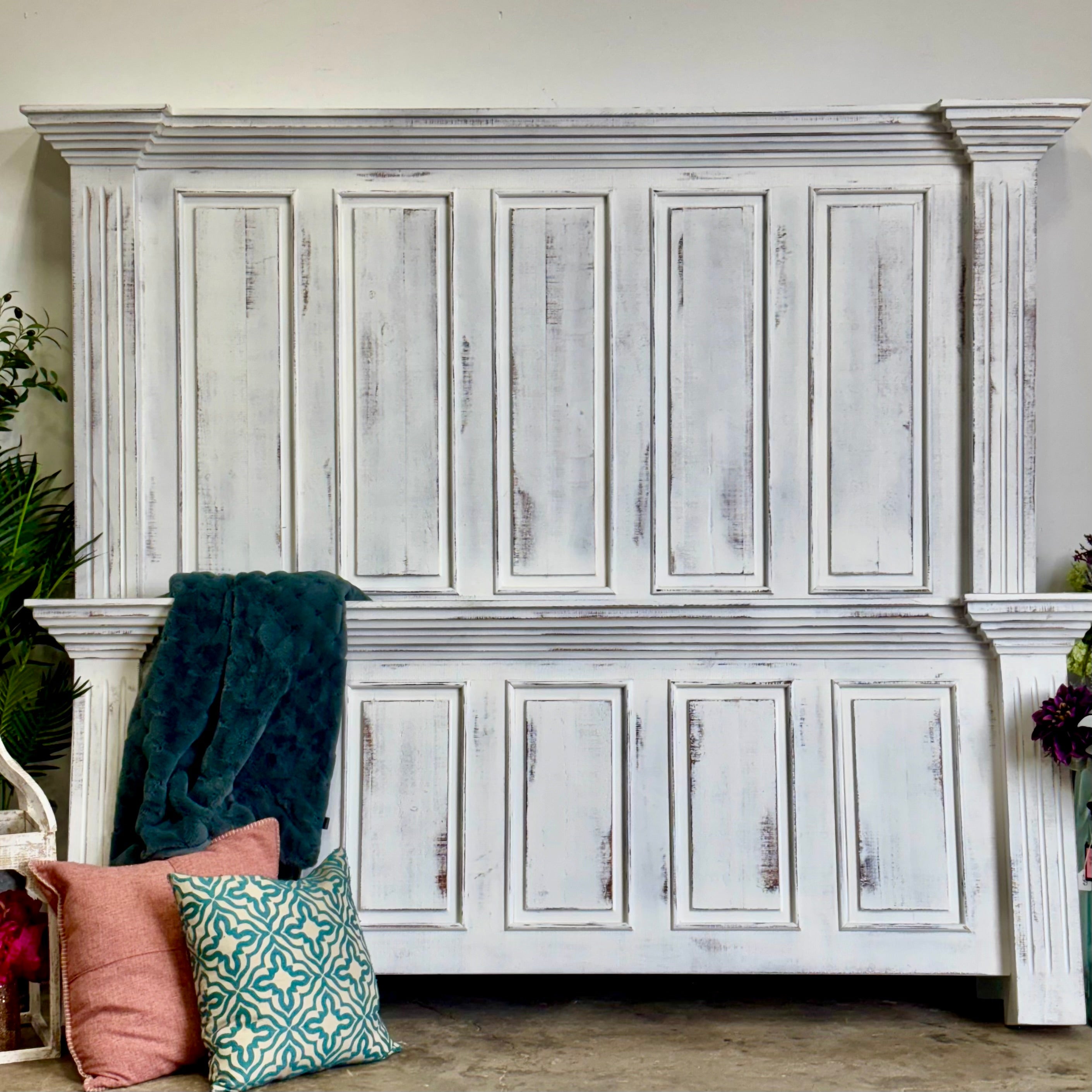Charlotte King Paneled Bed-Whisper White