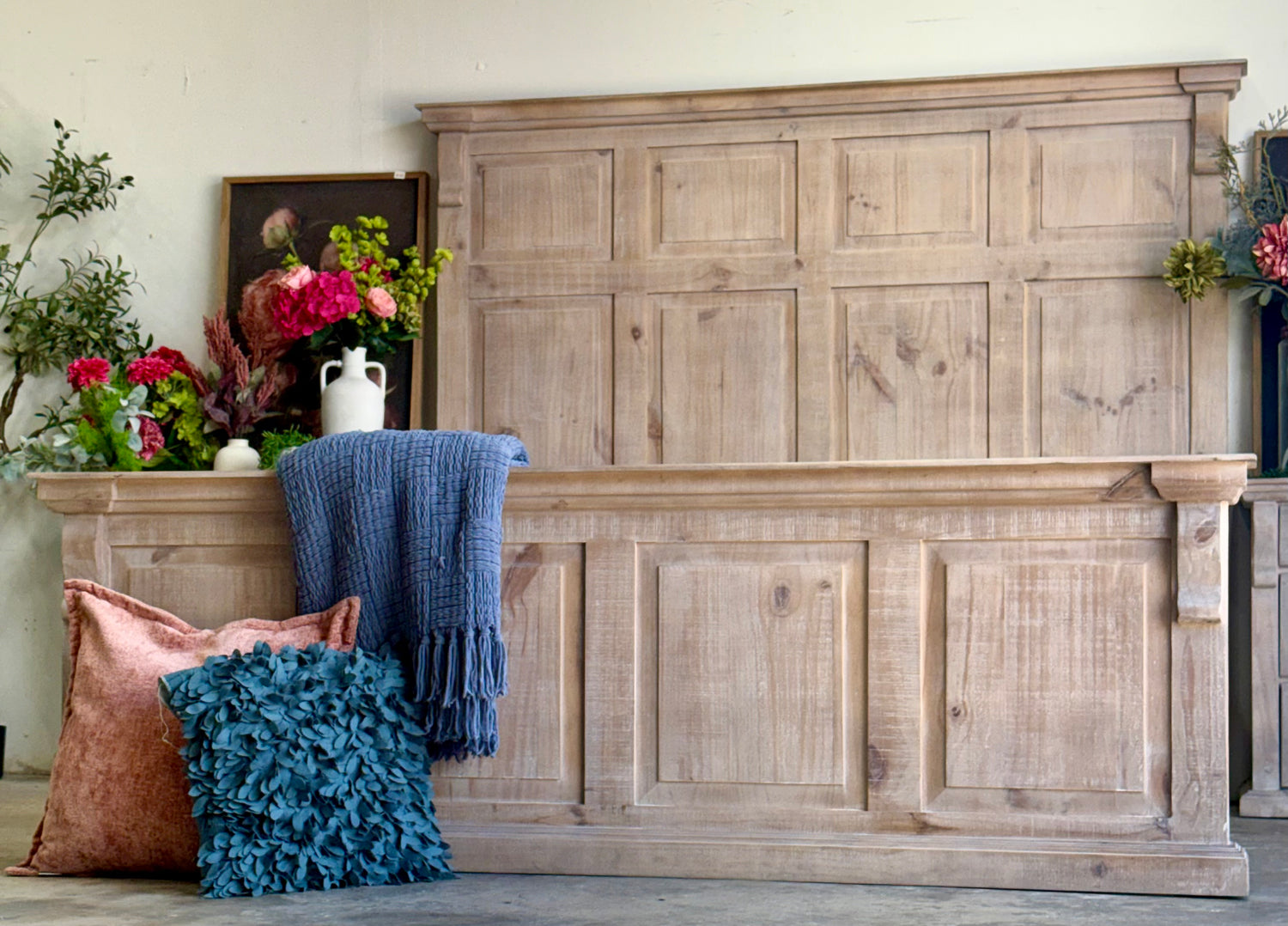 Jasmine King Bed-Soft Drift™