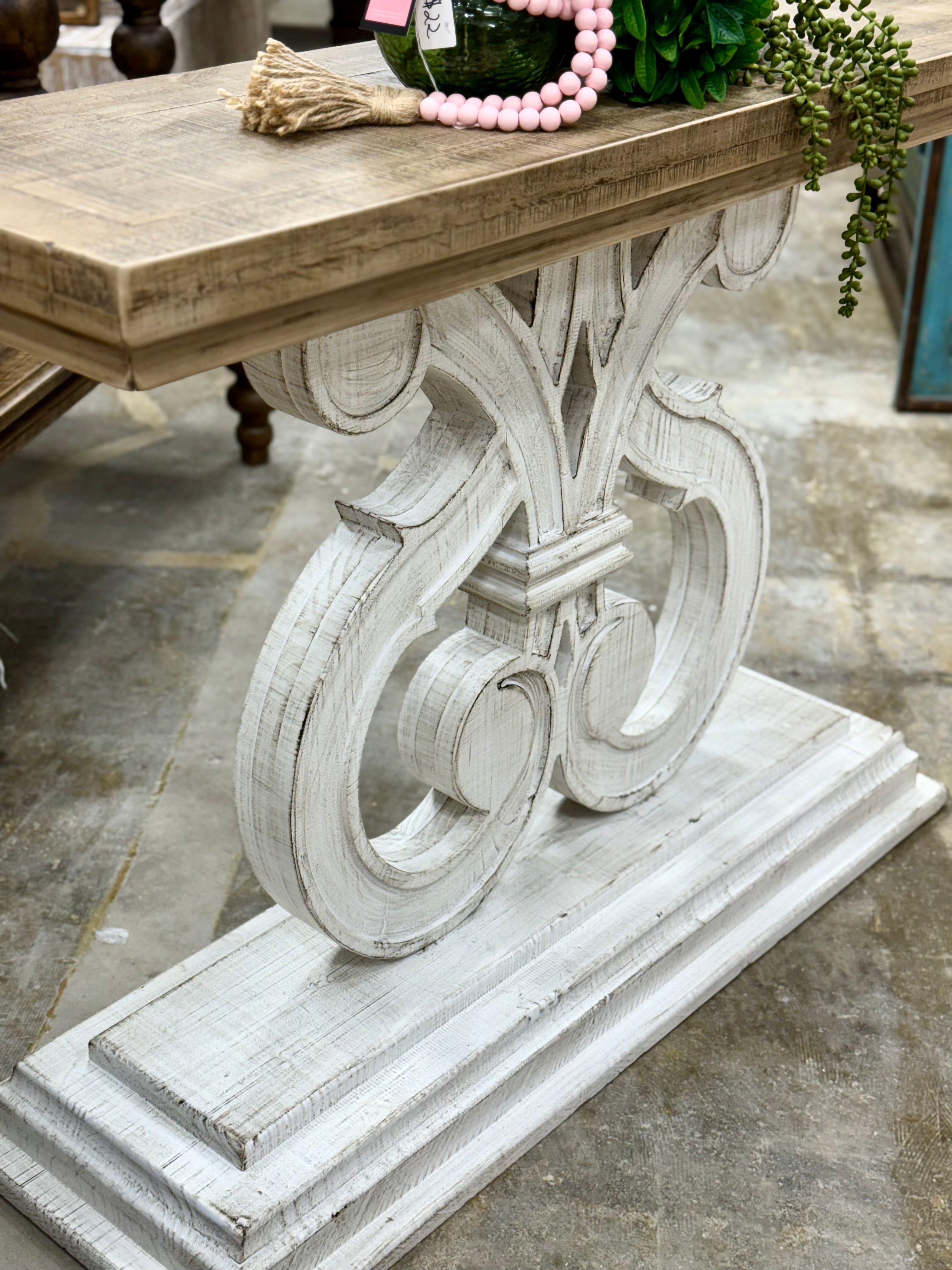 Harp Entryway-White Wheat/Sandstone