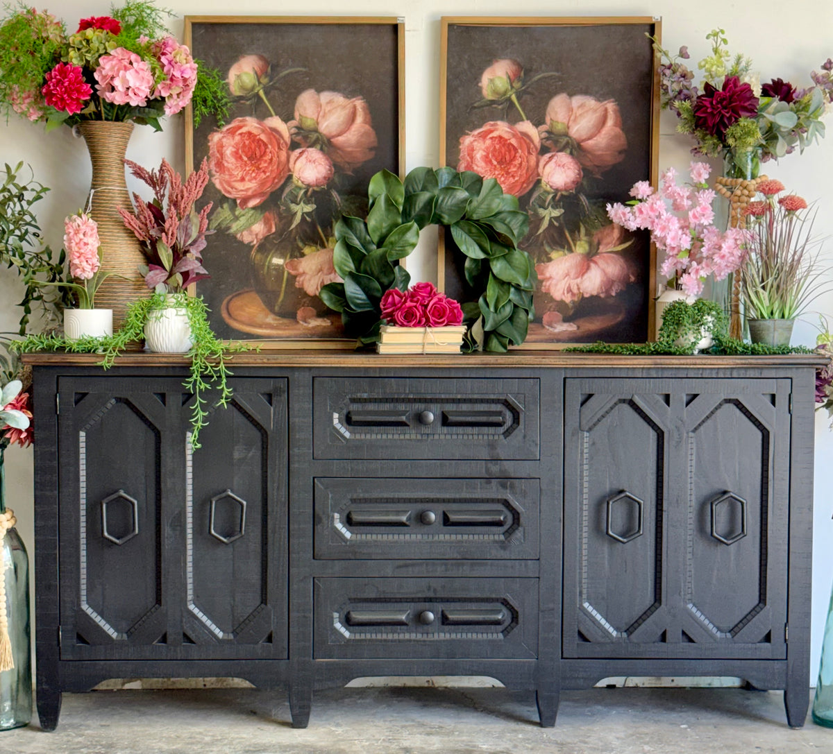Cora Console-Black/Honeywood™