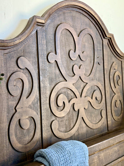 Harper Curved Queen-Honeywood™