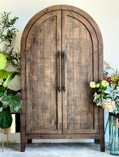 Georgia Domed Vitrine- Honeywood™