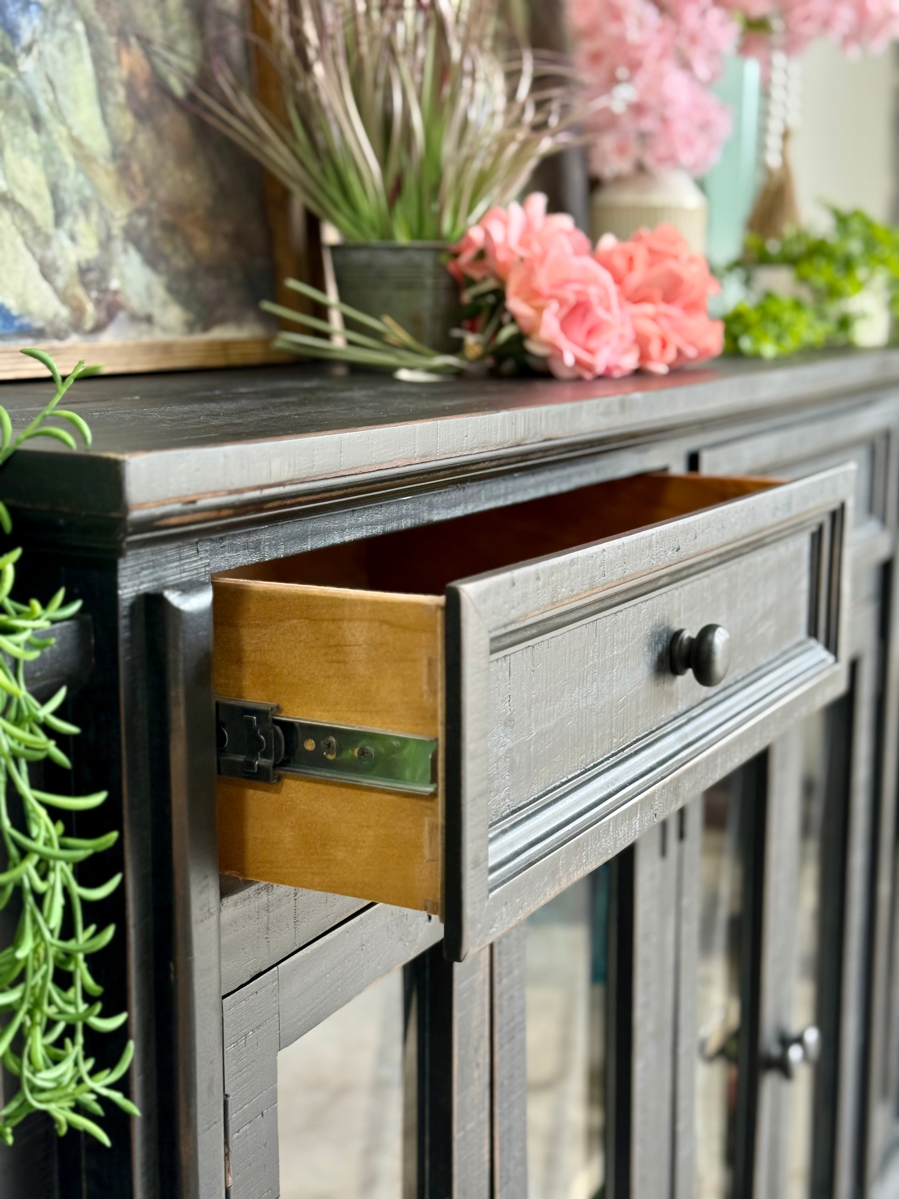 Oliver 6-Door Console-Black/Dove