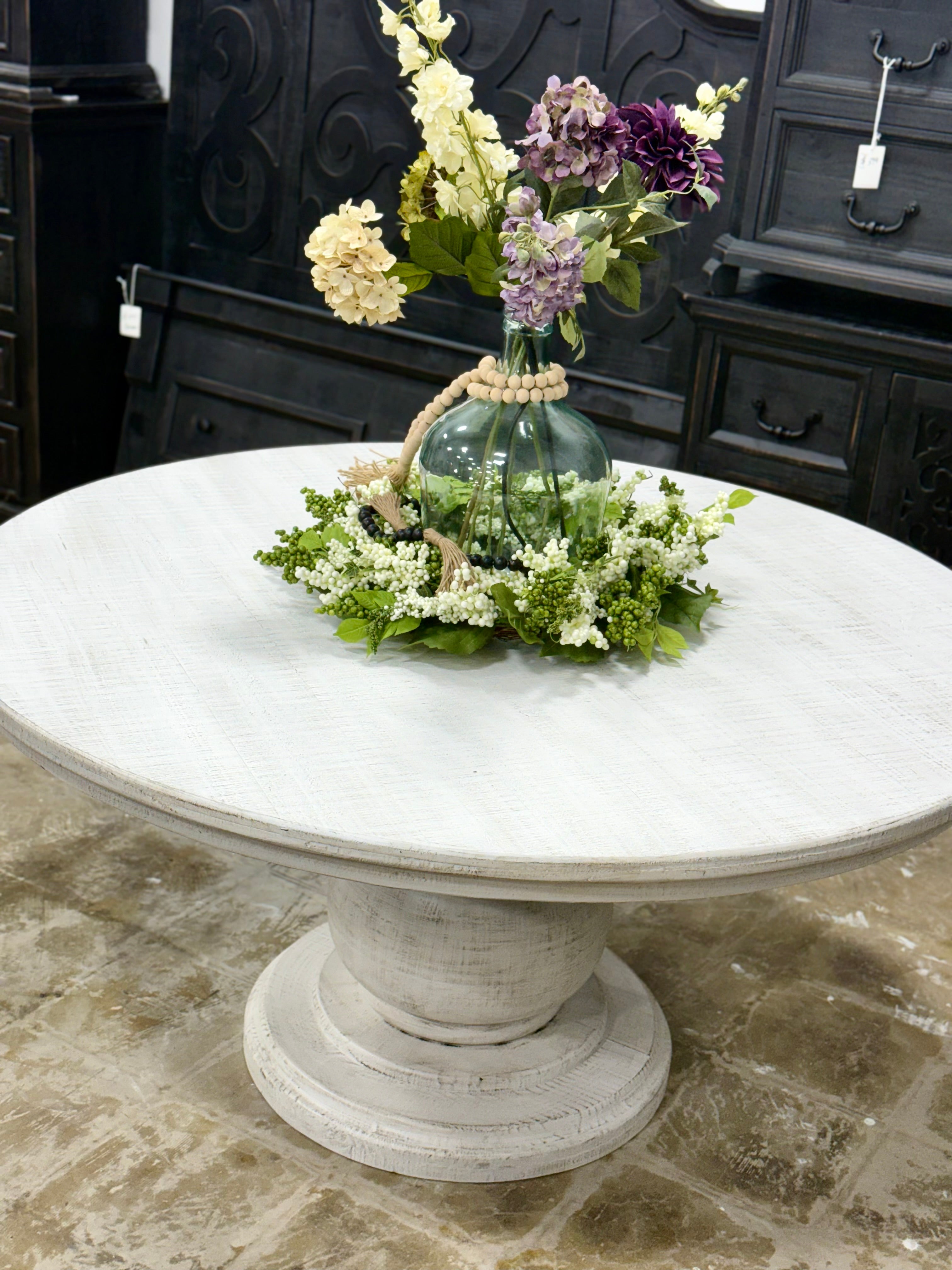 Lilly 60&quot; Round Pedestal Dining Table-White Wheat