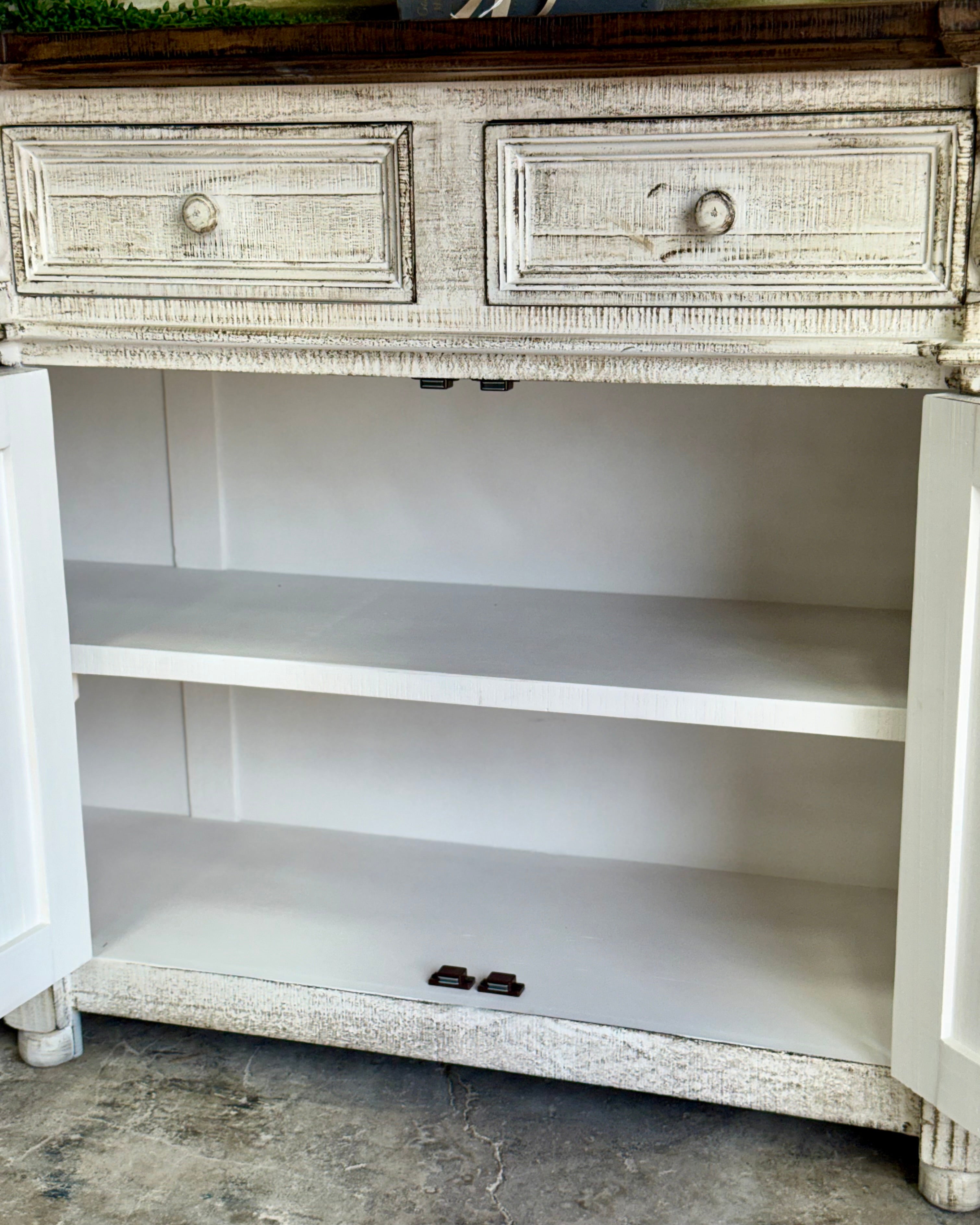 Novah 4-Door Console-Toasted Wheat/Honeywood