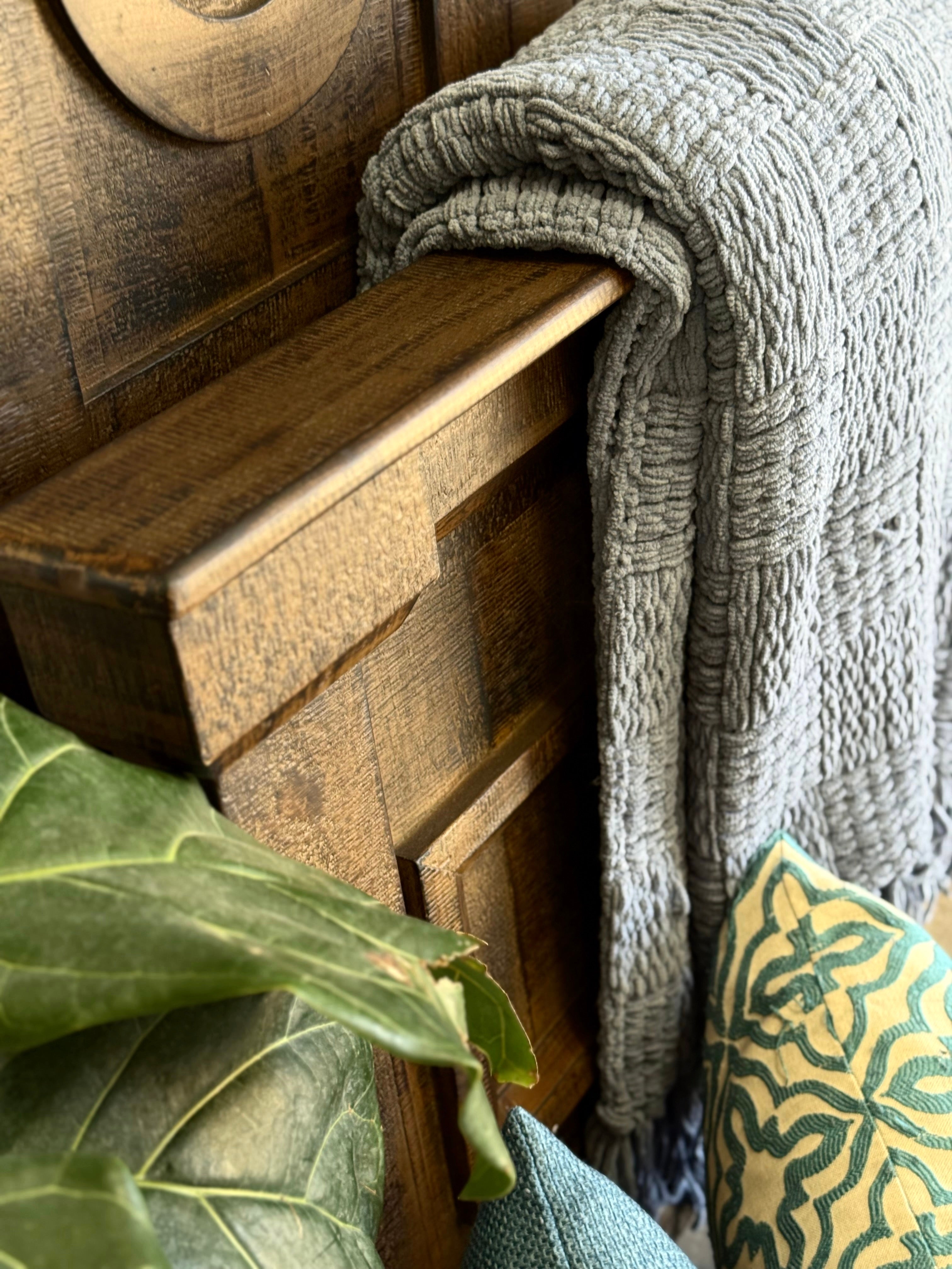 Harper Curved Queen-Honeywood™