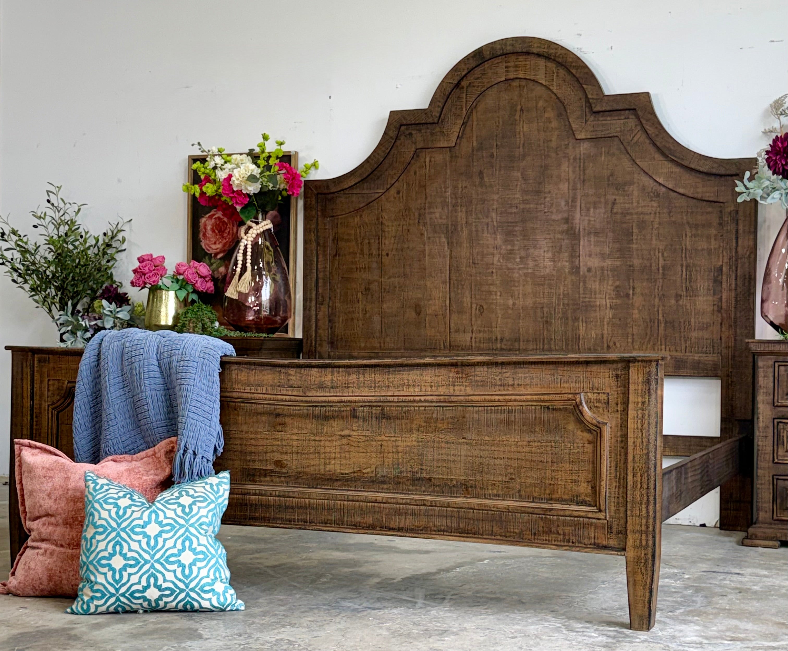 Jessica King Bed-Honeywood