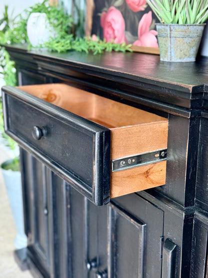 Lindsey 4-Door Console-Handrubbed Black