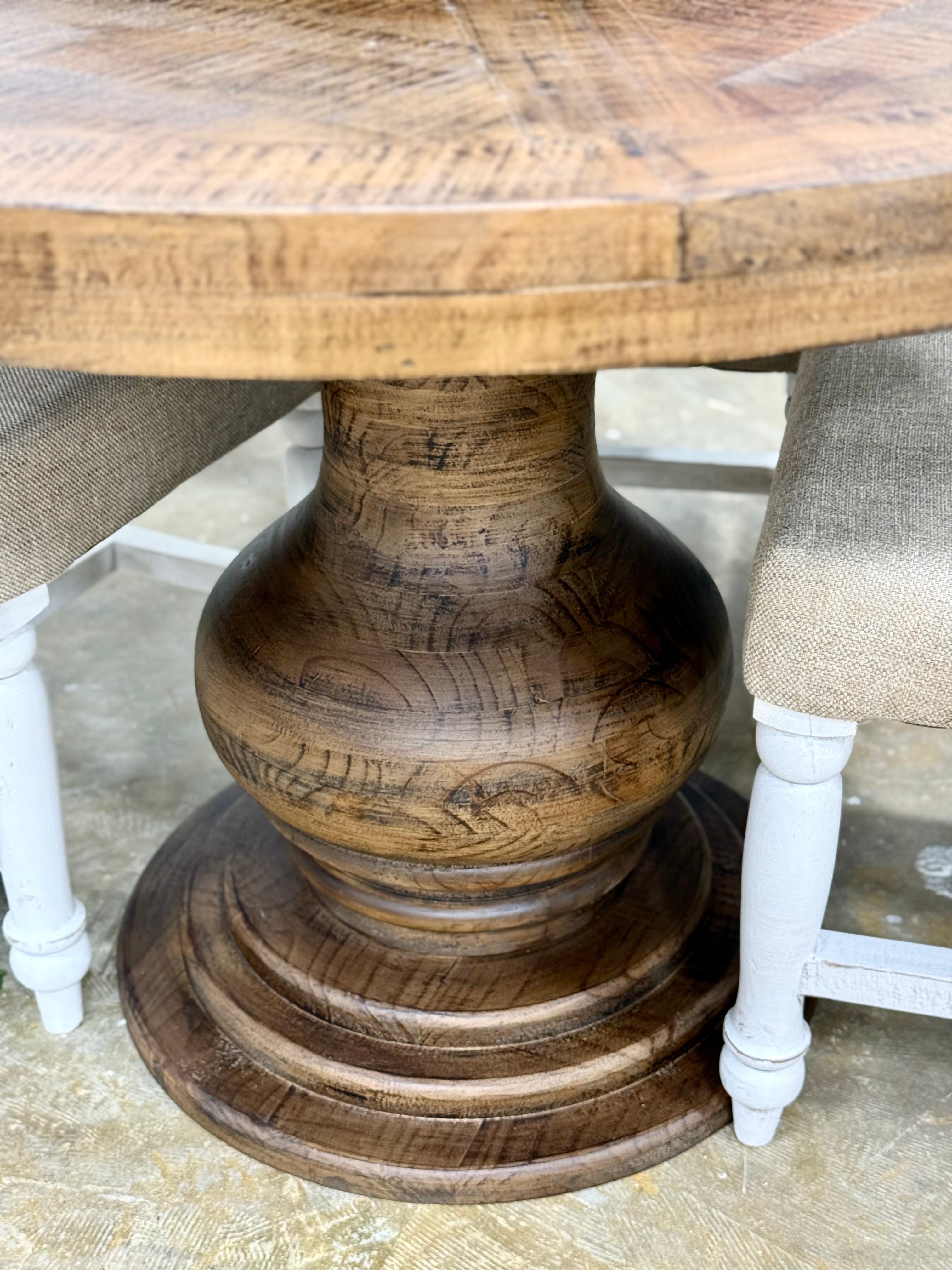 Clara 47&quot; Round Dining Table-Honeywood™