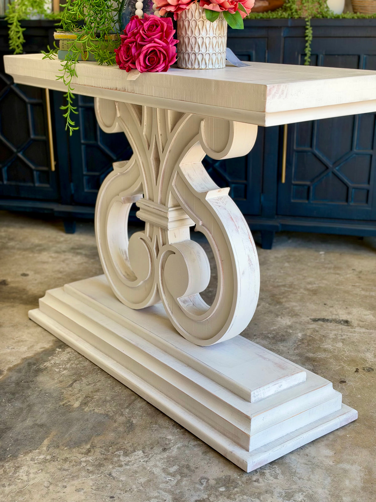 Harp Entryway-Frosted Linen