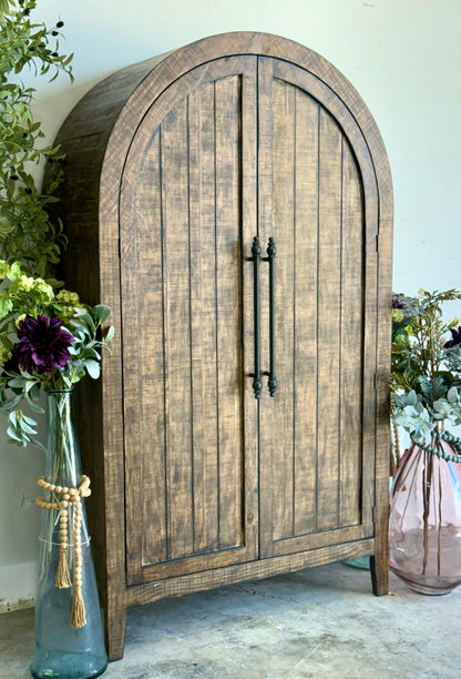 Georgia Domed Vitrine- Pecan