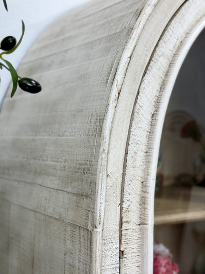 Avery Dome Vitrine-White Wheat/Cappuccino